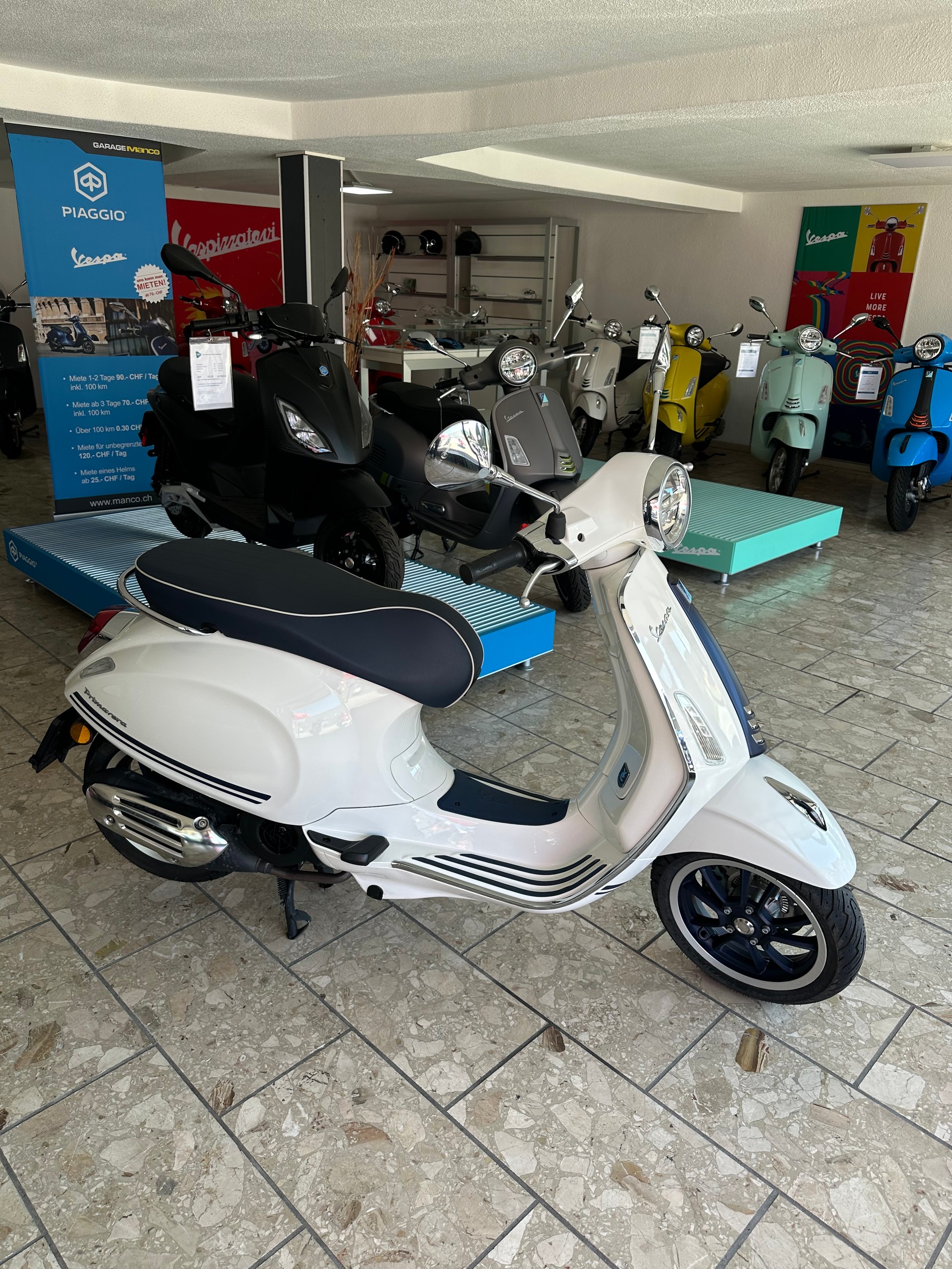 PIAGGIO Vespa 125 Primavera Yacht Club ABS-image-1