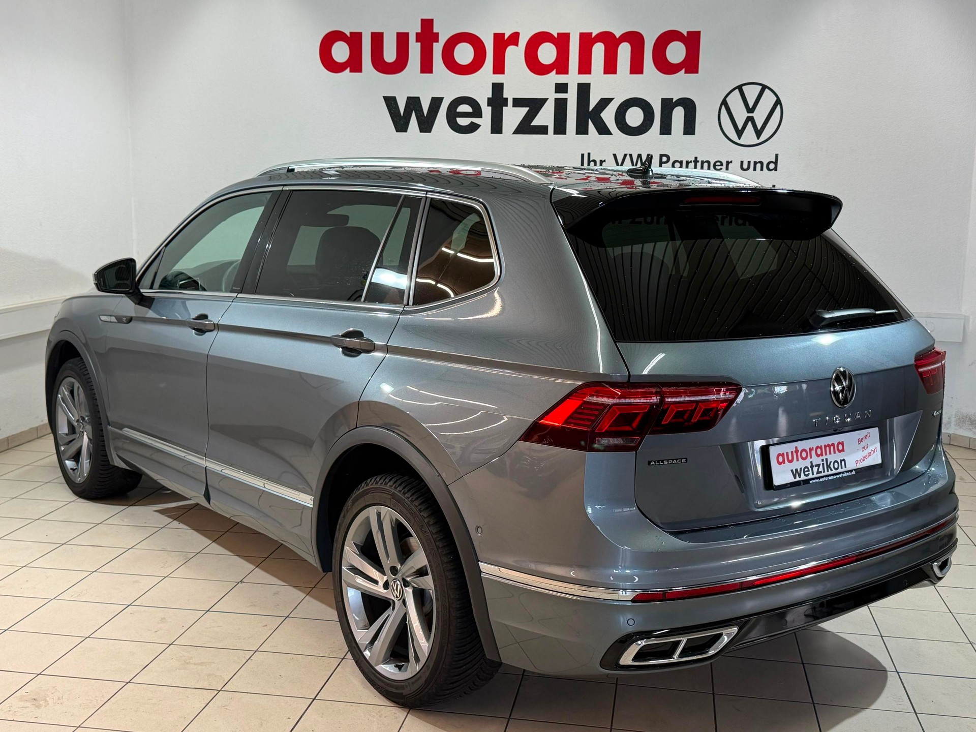 VW Tiguan Allspace 2.0TSI R-Line 4Motion DSG-showroom-element-2