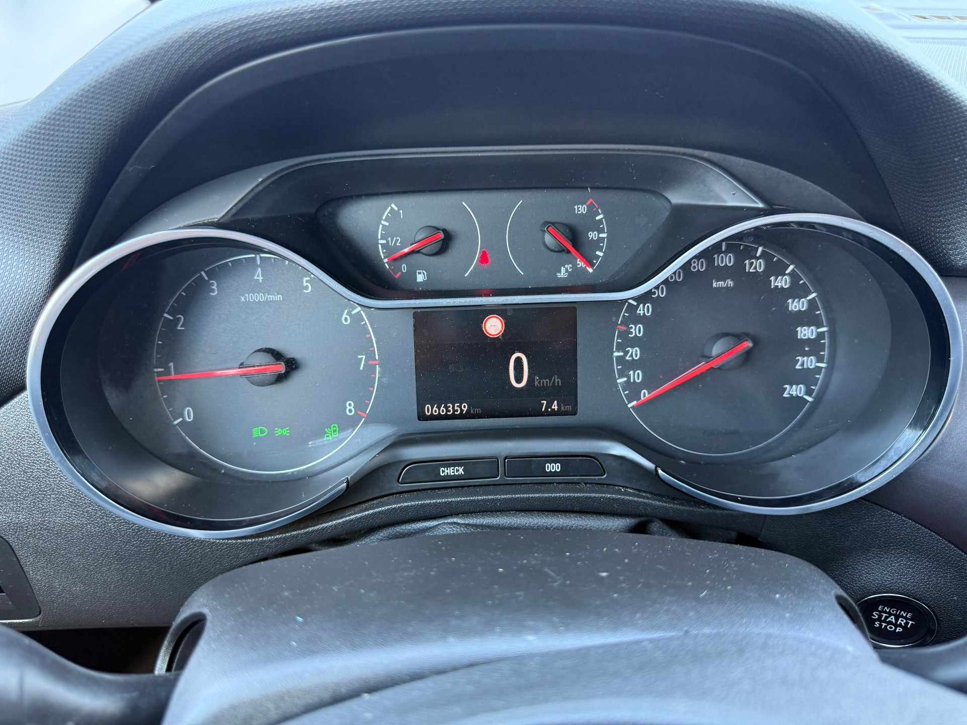 OPEL Crossland X 1.2i 120 Years Edition-image-9