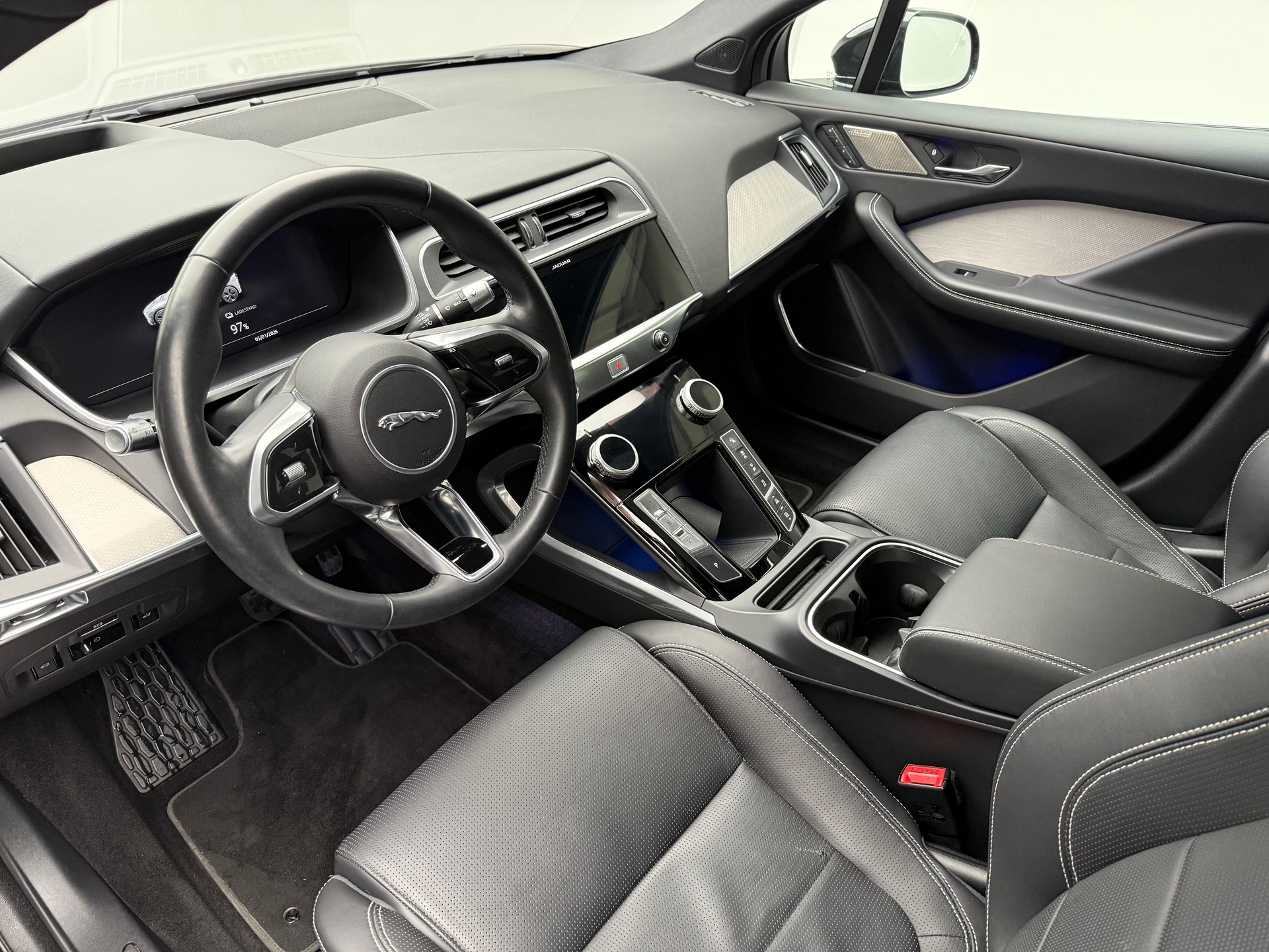 JAGUAR I-Pace EV400 HSE AWD-image-5