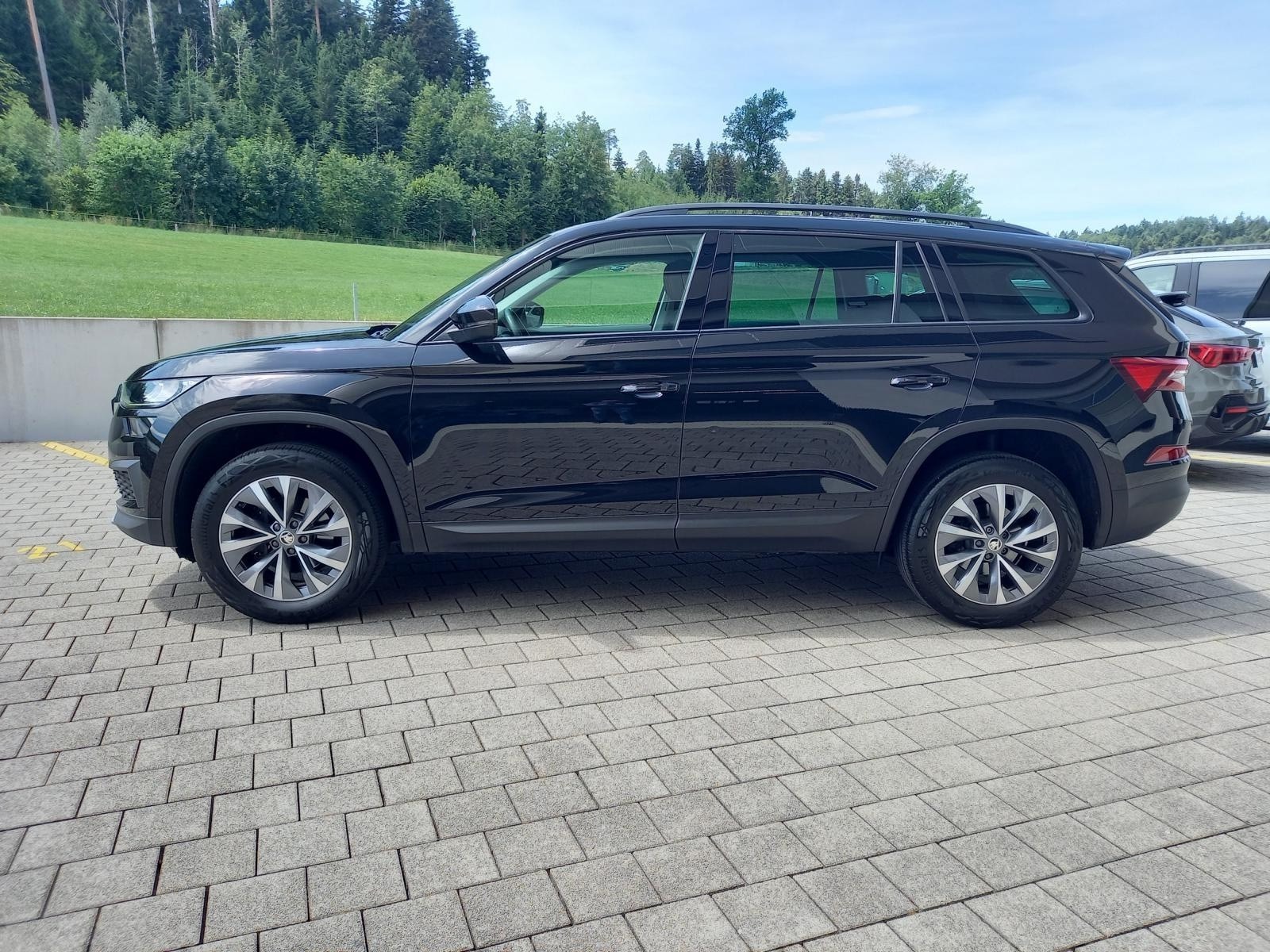 SKODA Kodiaq 2.0 TDI CR Ambition 4x4 DSG-showroom-element-2