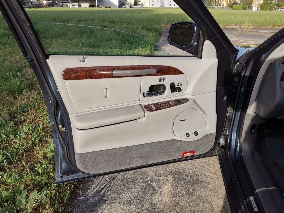 LINCOLN Signatur-image-12