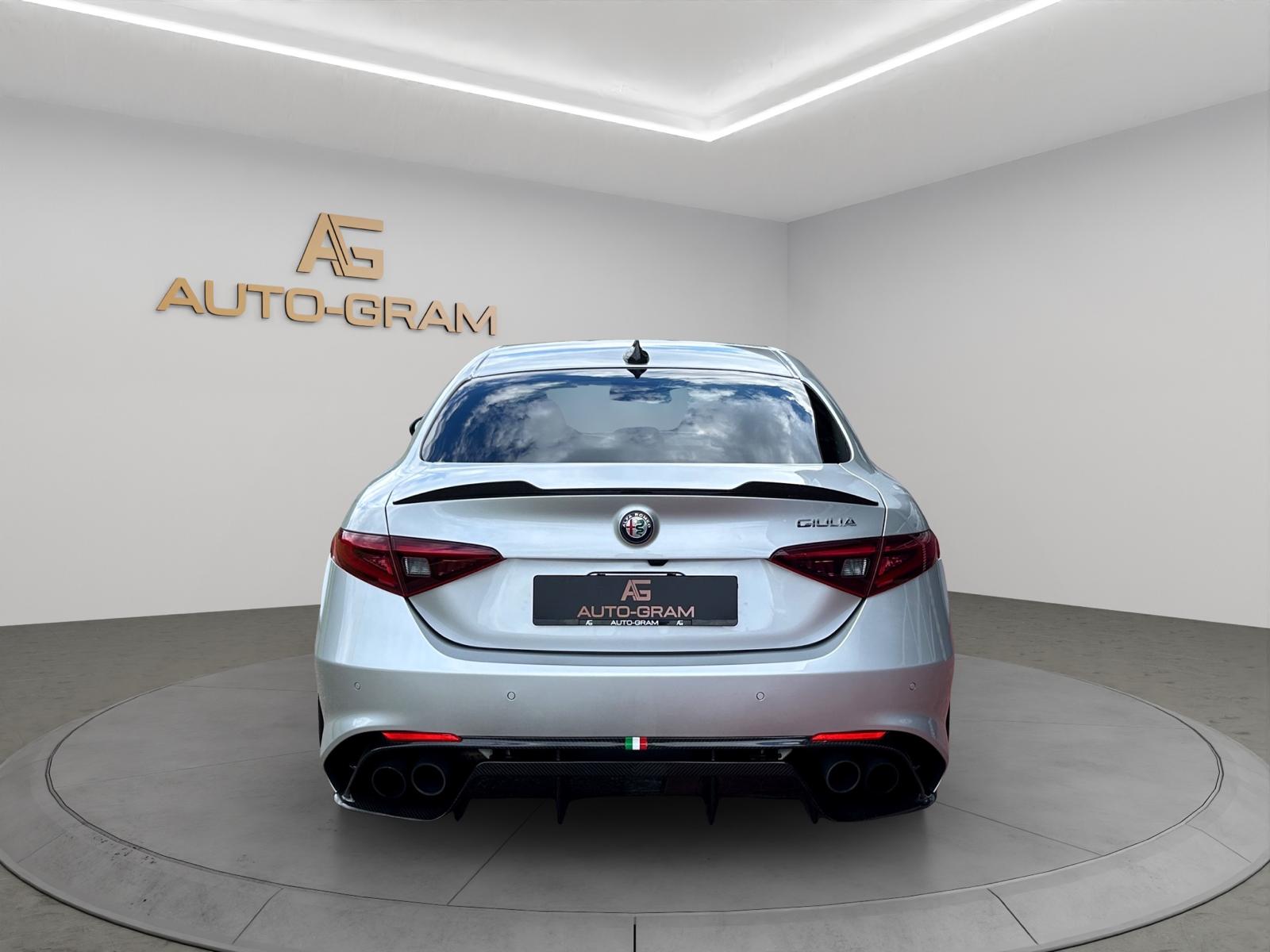 ALFA ROMEO Giulia 2.9 V6 Quadrifoglio Automatic-showroom-element-3