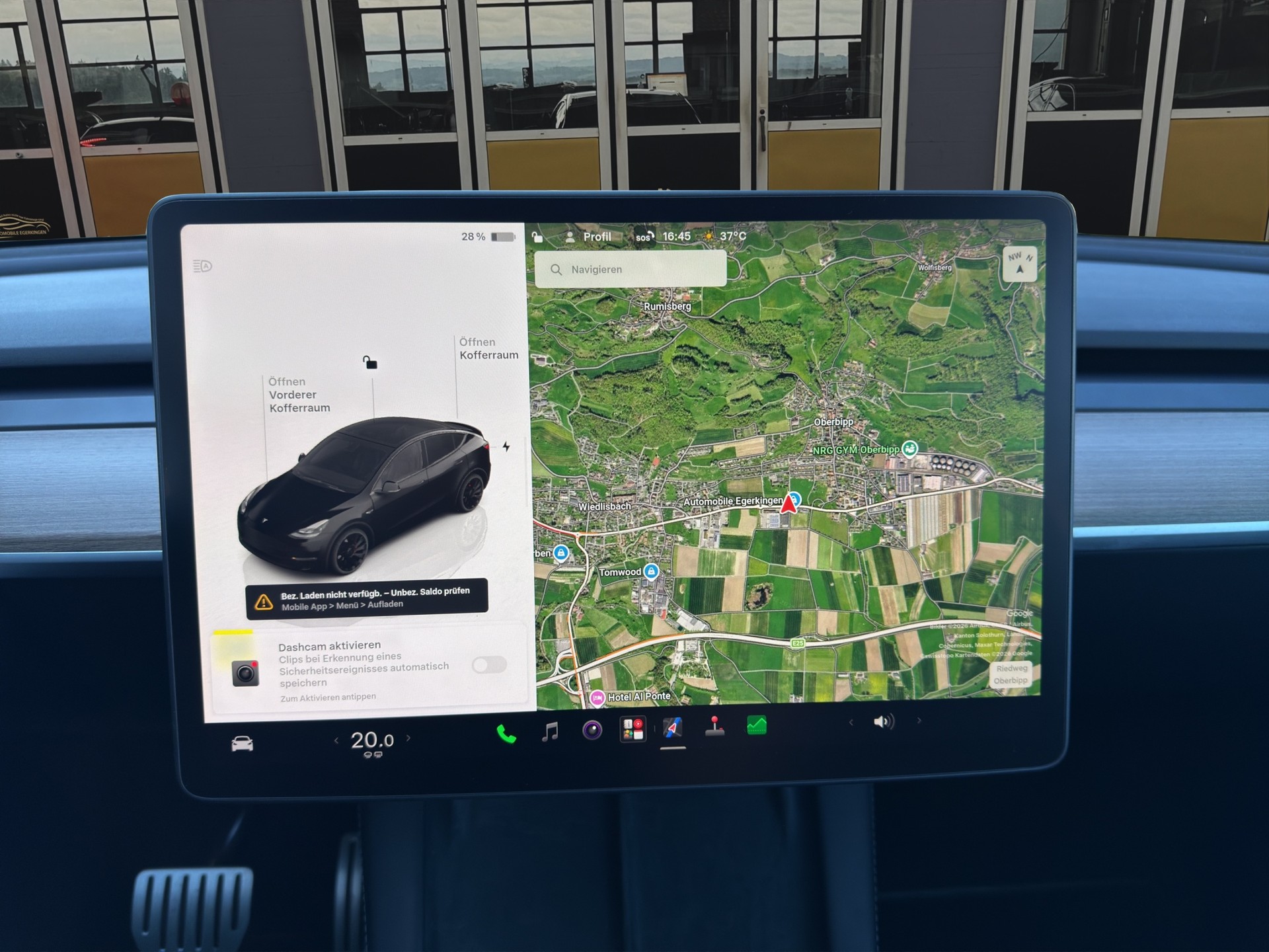 TESLA Model Y Performance D-image-14