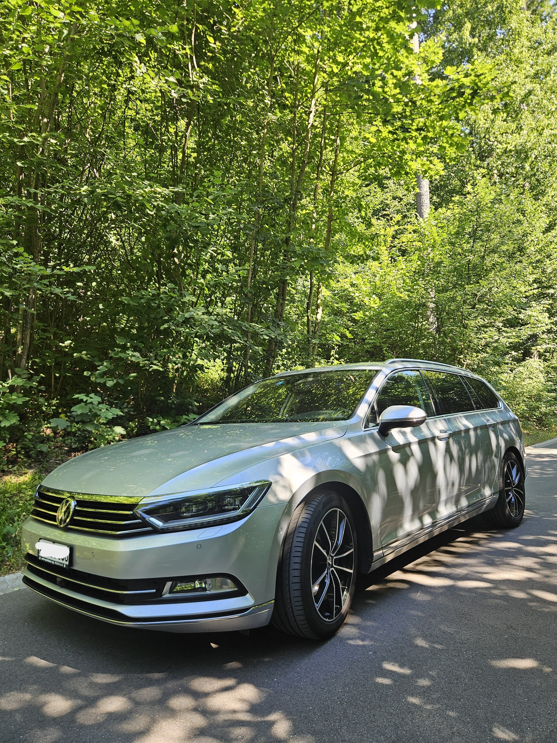 VW 2.0 TSI Highline DSG 360°Kamera | DCC | ACC | Sportfahrwerk-image-1