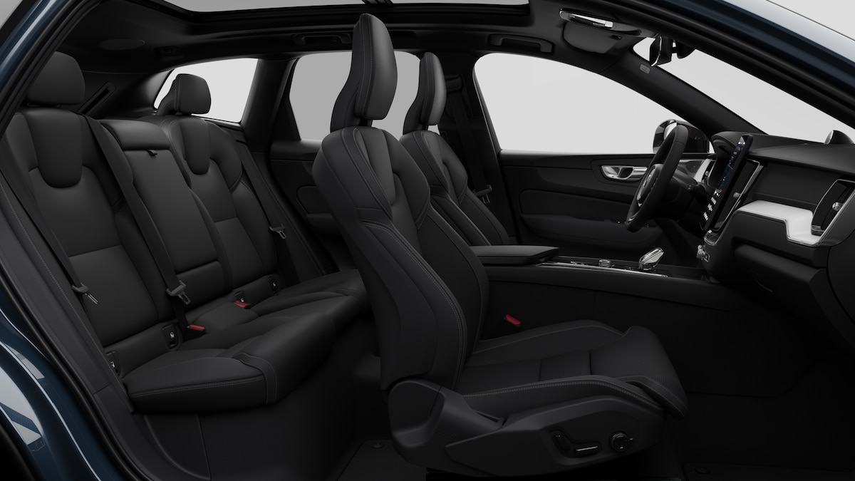 VOLVO XC60 2.0 B5 MH Black Edition AWD-image-13