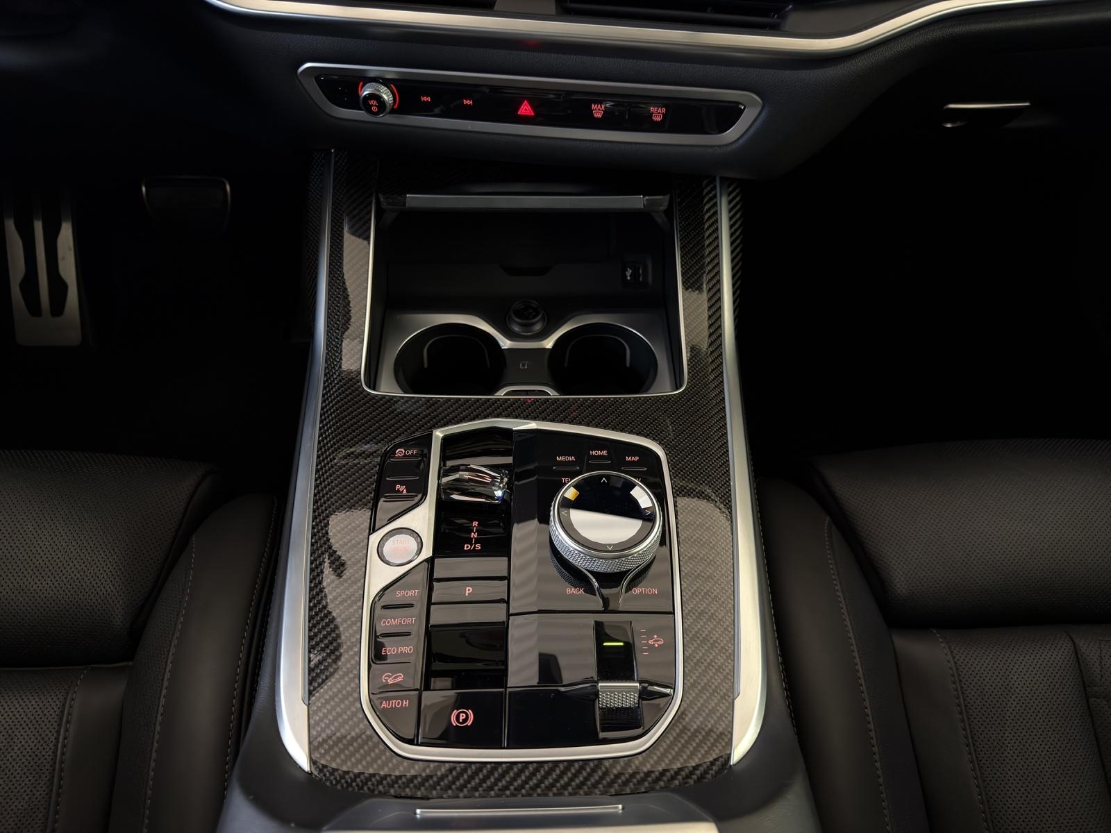 BMW X7 M60i-image-15