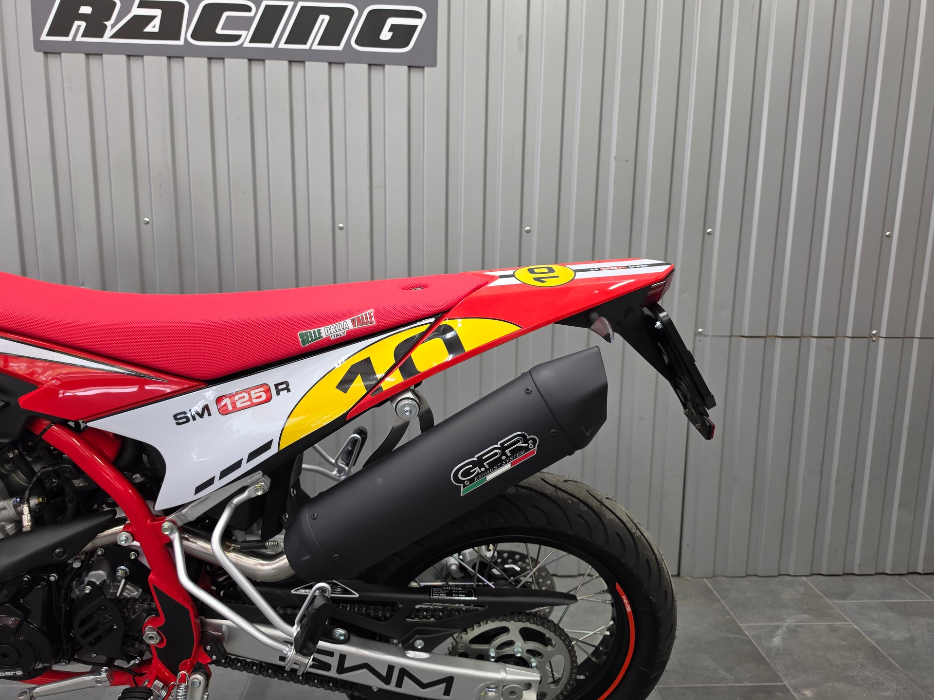 SWM SM 125 R Reborn-image-3