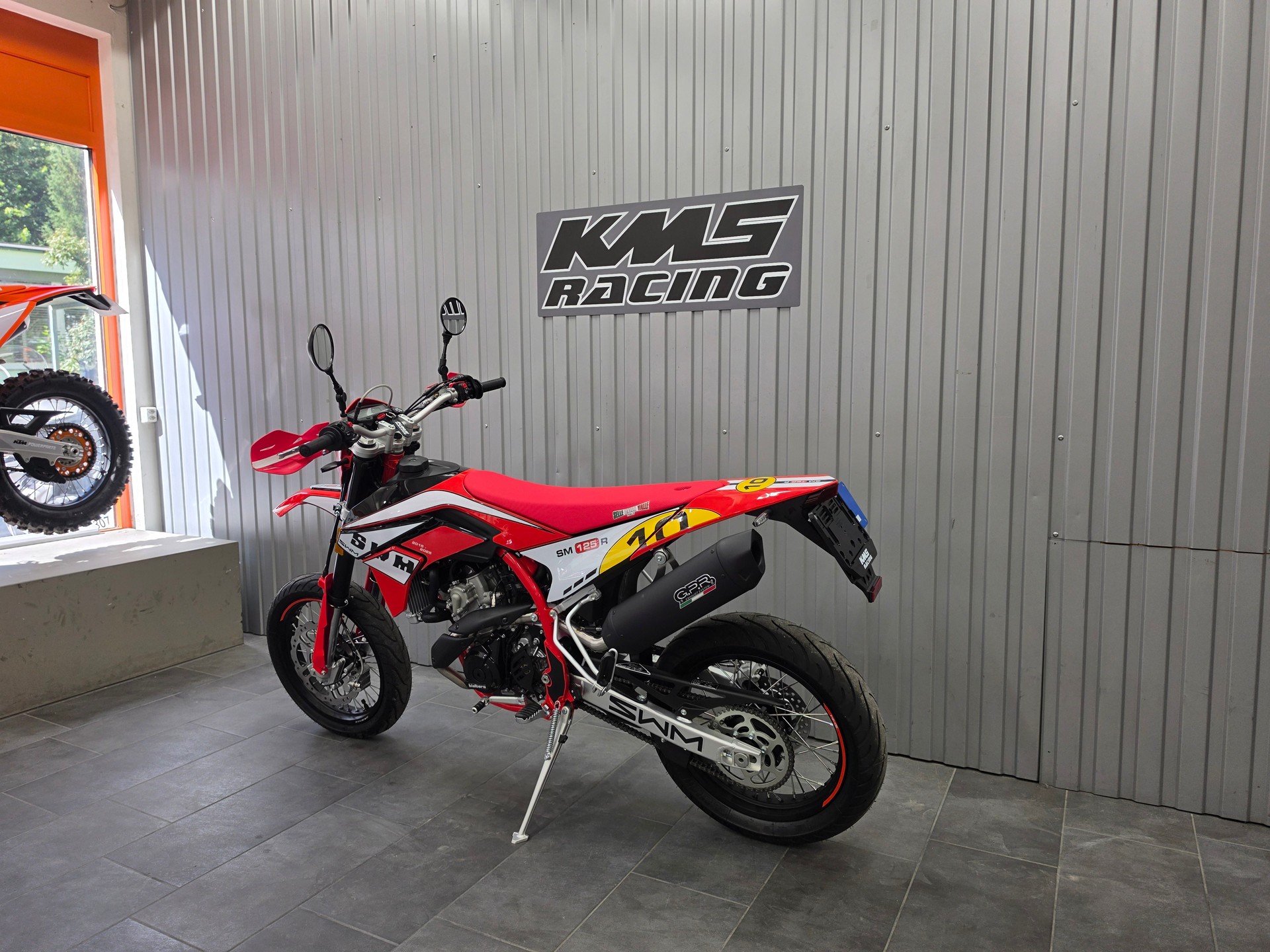 SWM SM 125 R Reborn-image-2