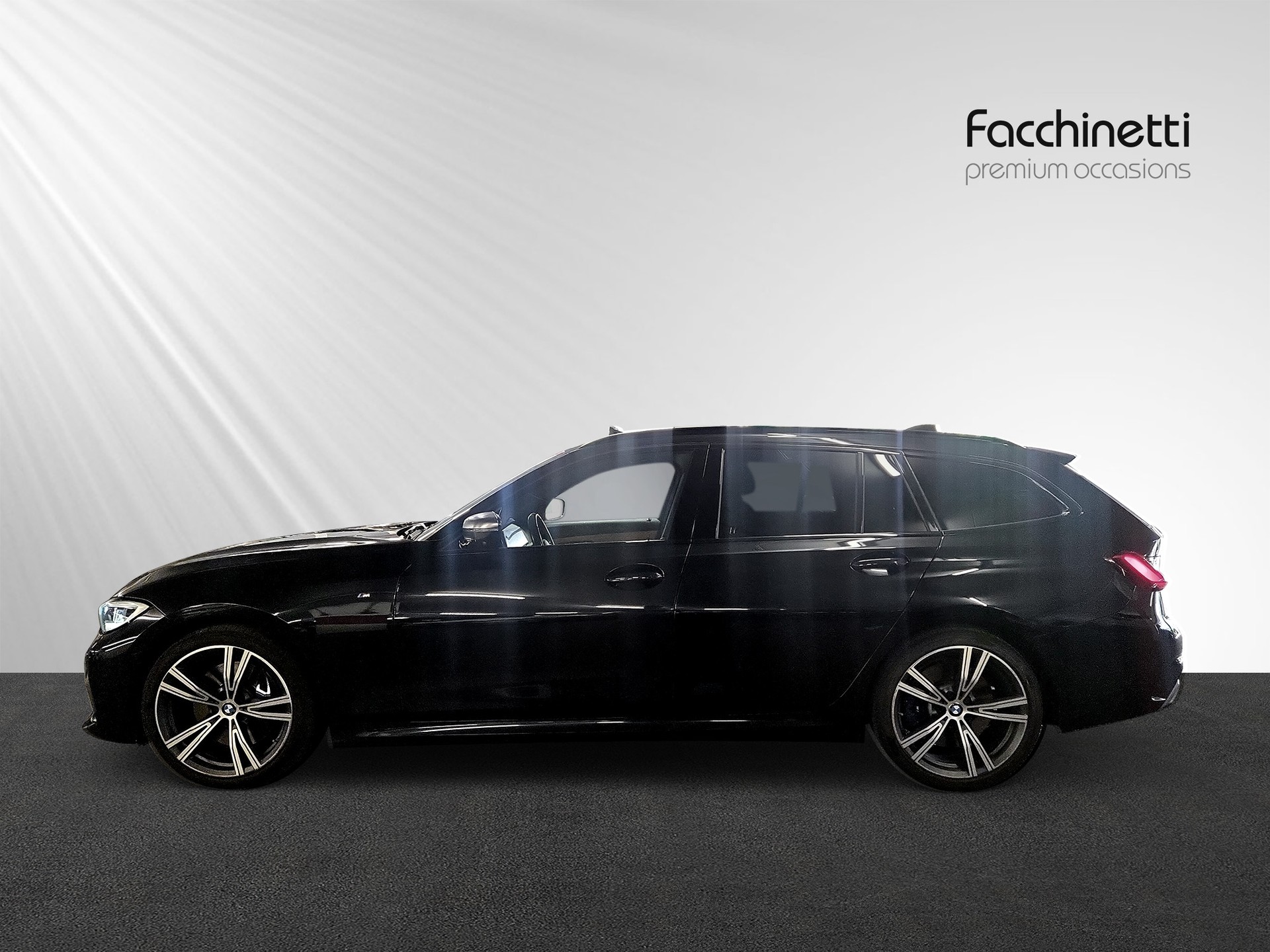 BMW M340i xDriveTouring Steptronic M Sport-showroom-element-1