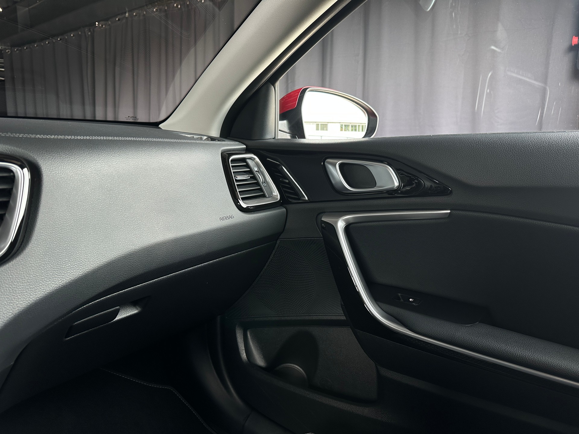 KIA XCeed 1.5 T-GDi DCT-image-22