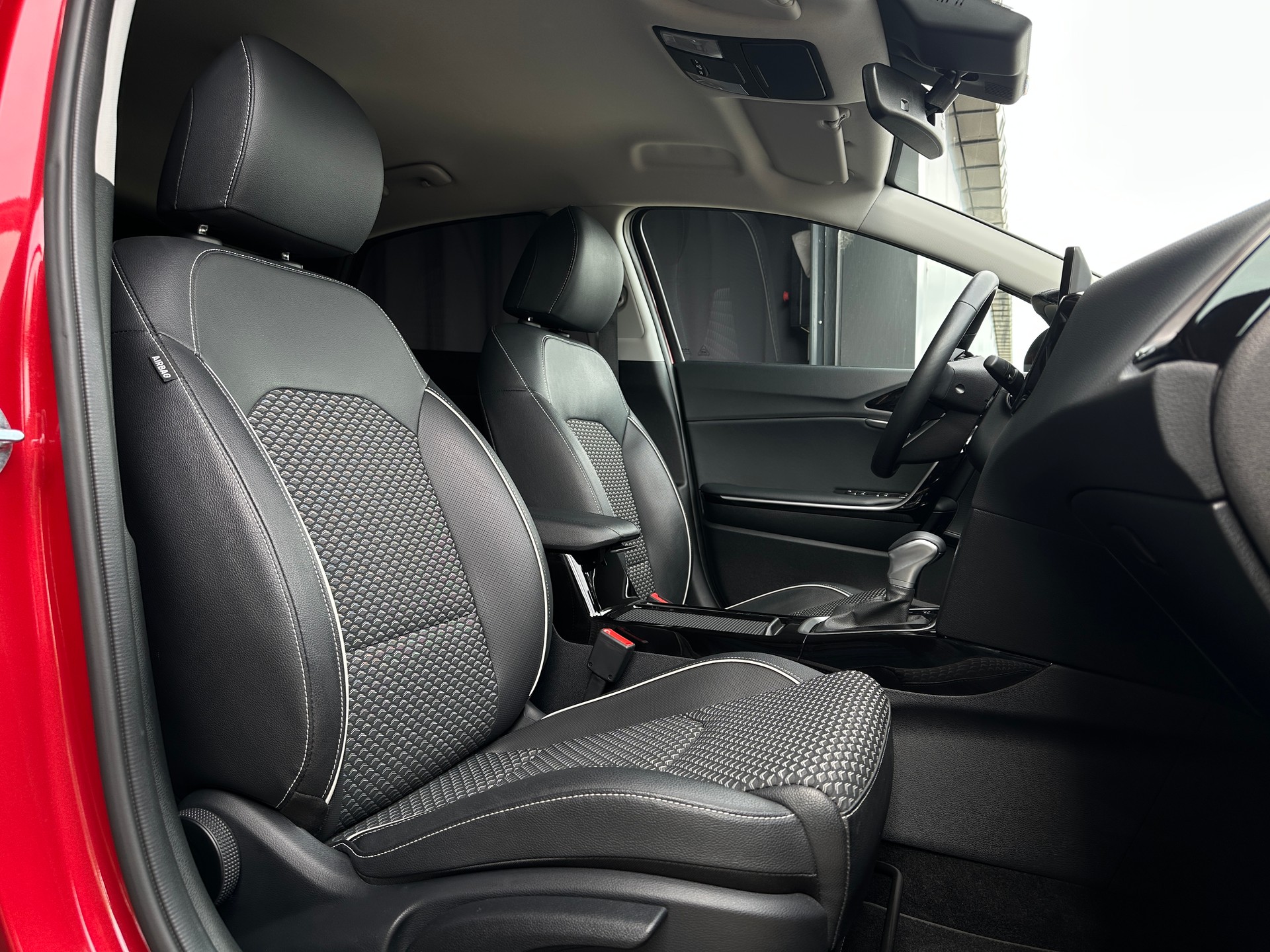 KIA XCeed 1.5 T-GDi DCT-image-11