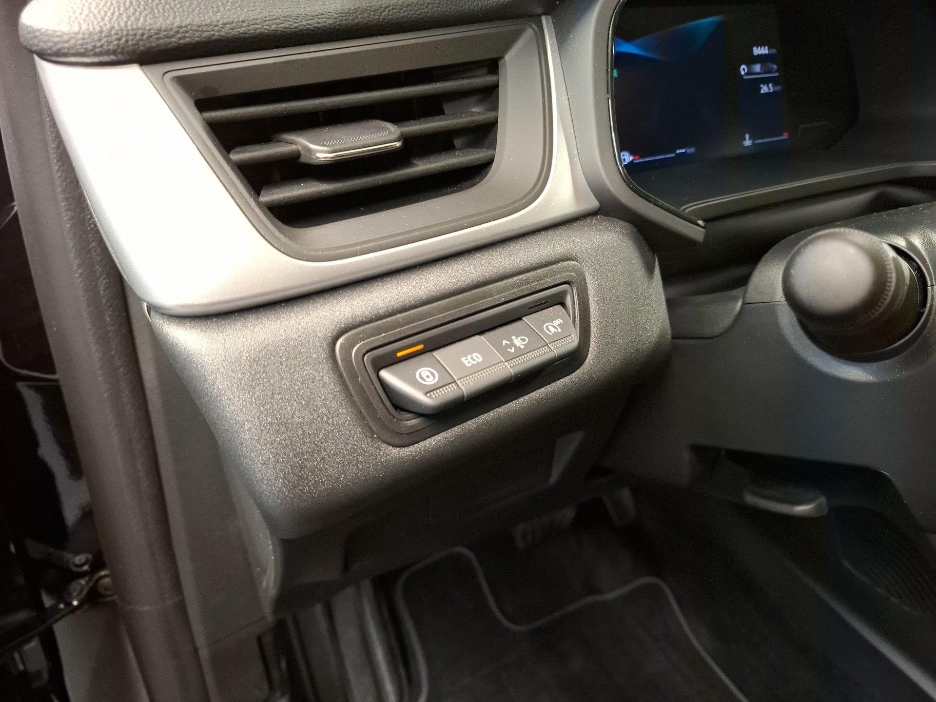 MITSUBISHI ASX 1.3 MH Invite-image-14