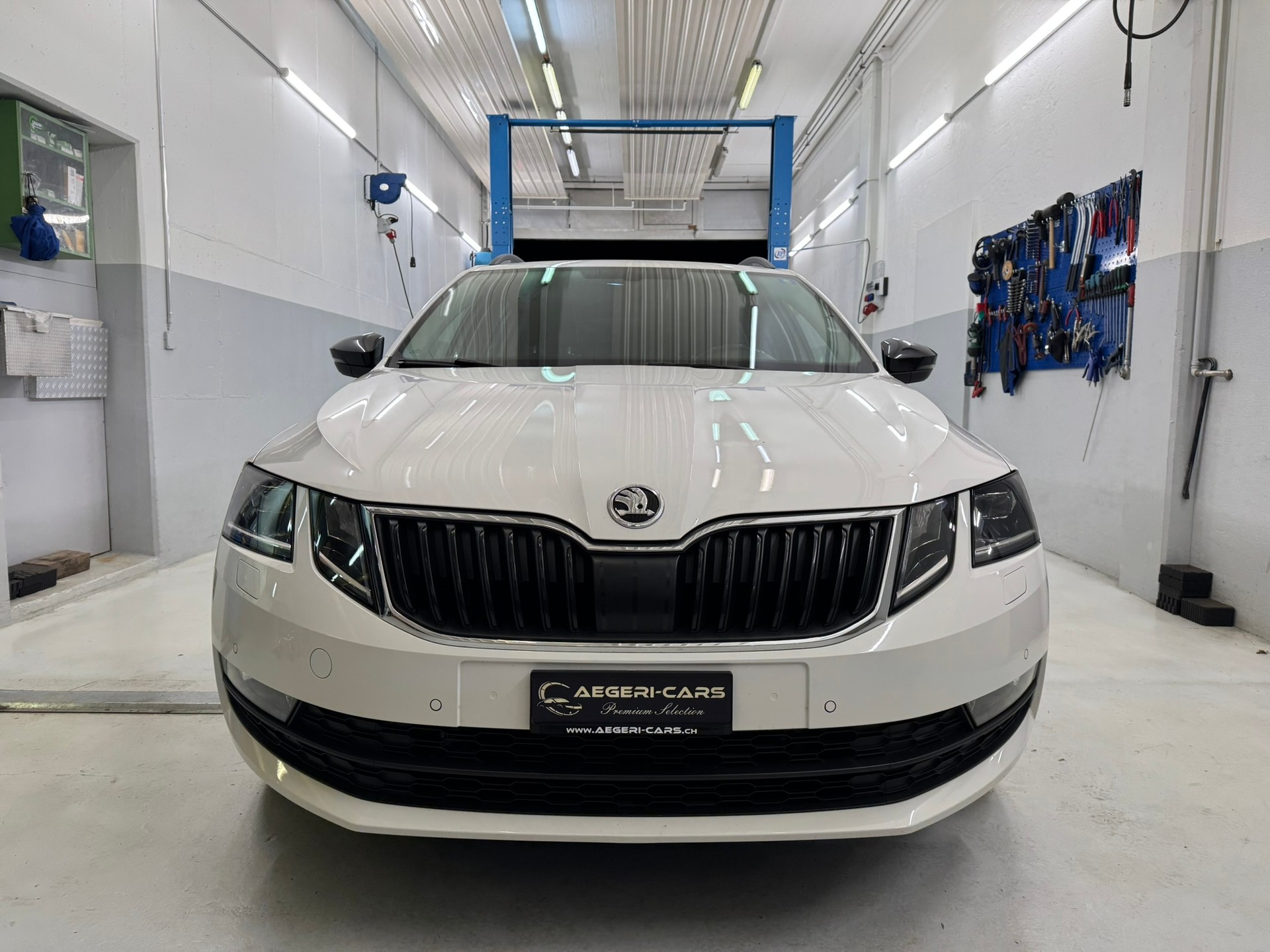SKODA Octavia Combi 2.0 TDI Clever 4x4 DSG-showroom-element-1