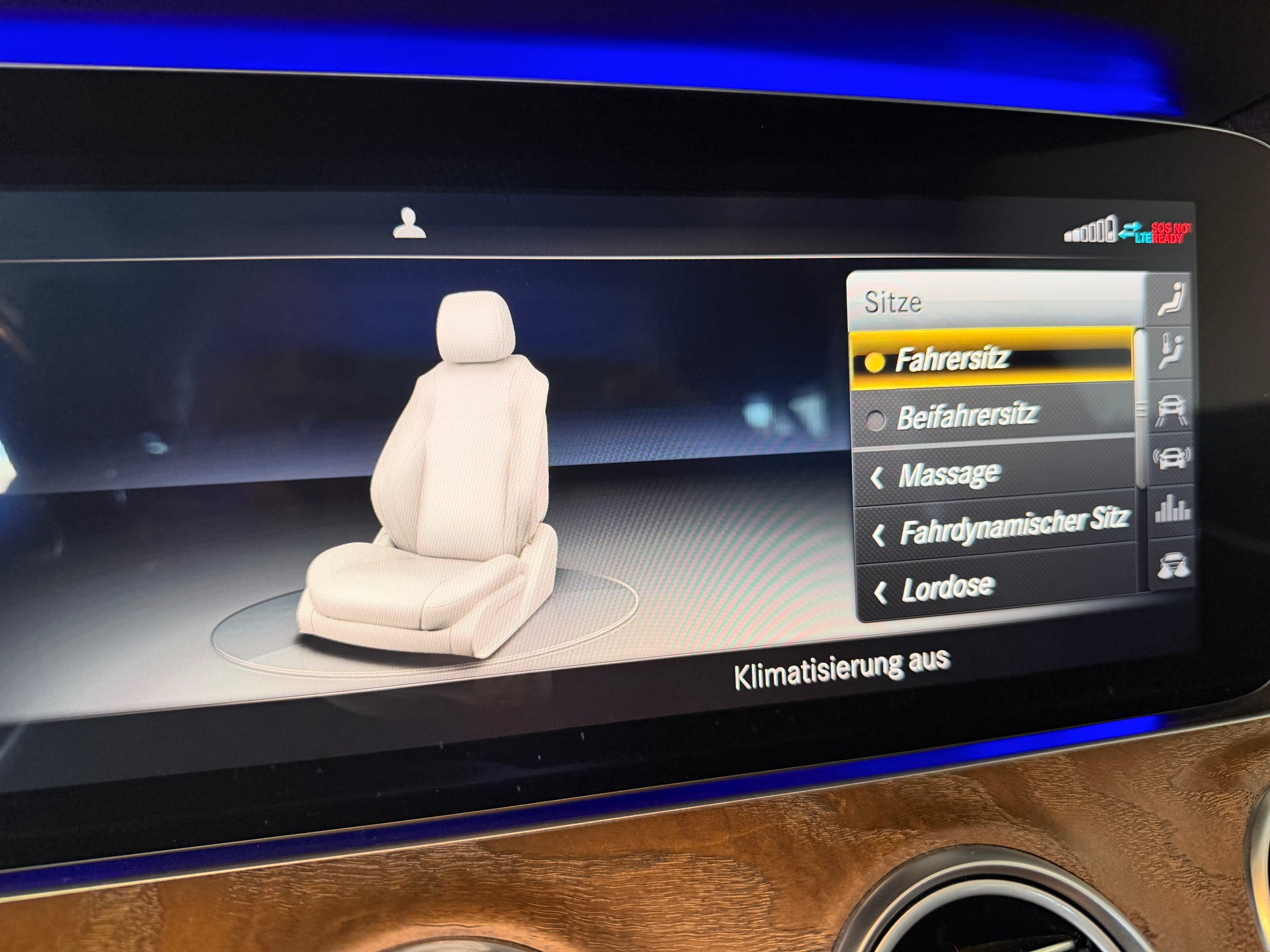 MERCEDES-BENZ E 220 d Exclusive 4Matic 9G-Tronic-image-9