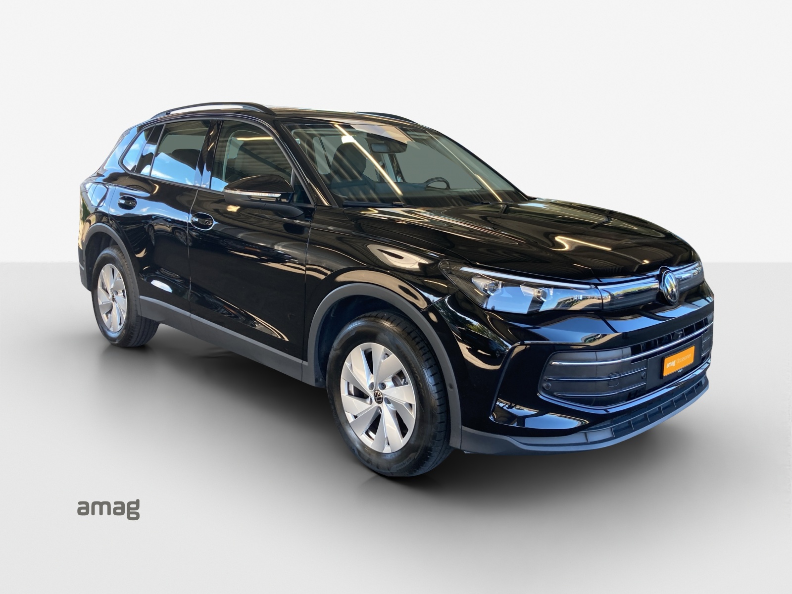 VW Tiguan 2.0 TSI DSG Life 4Motion-image-5