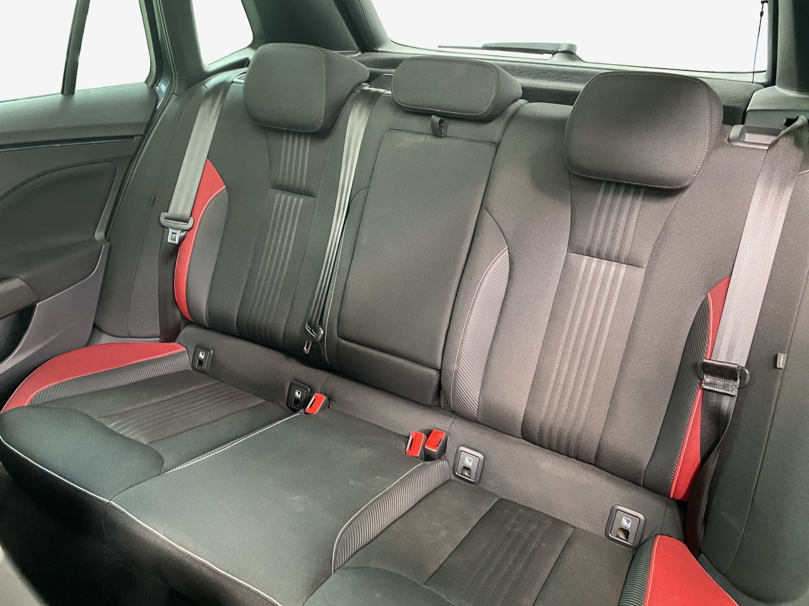 SKODA Kamiq 1.0 TSI Monte Carlo DSG-image-11