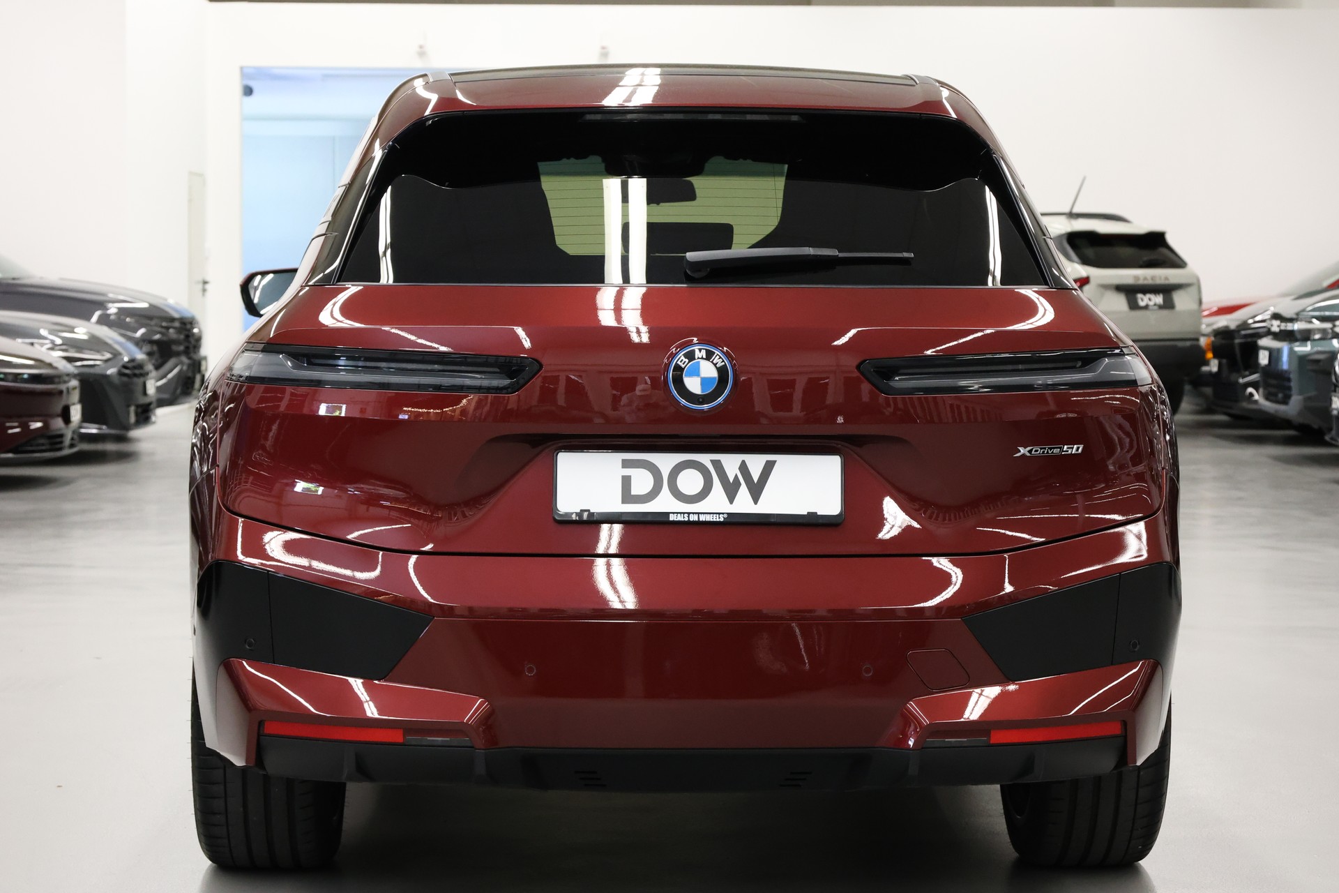 BMW iX xDrive50-image-9