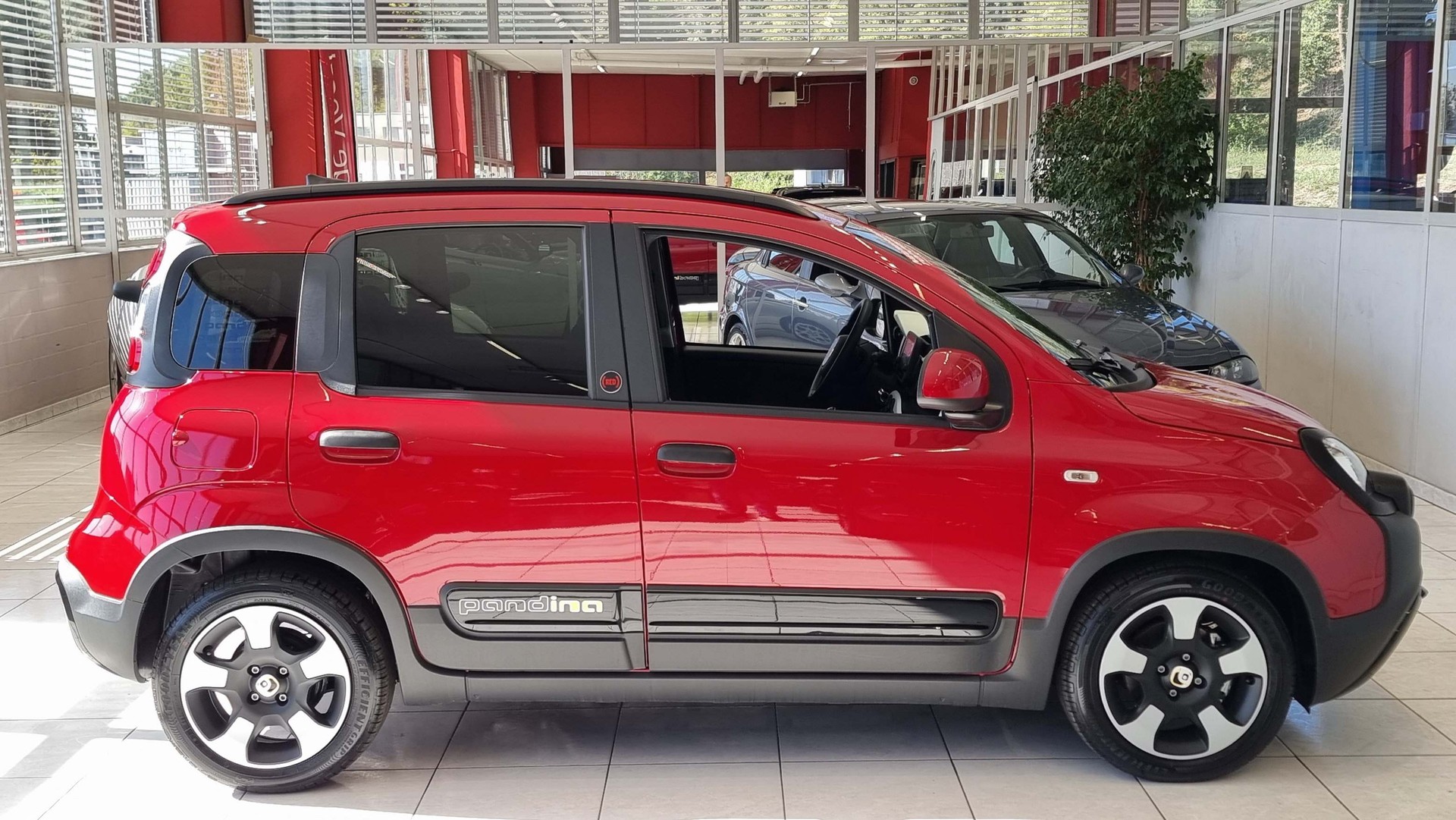 FIAT Panda 1.0 Hybrid Cross-image-5