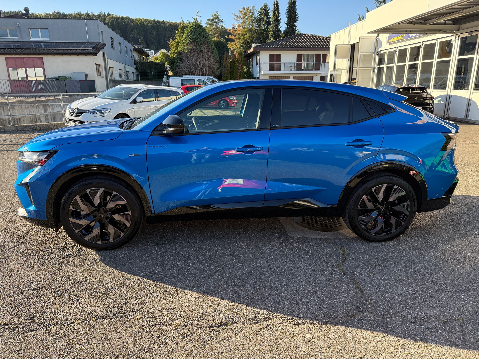 RENAULT Rafale 1.2 E-Tech Hybrid 200 Esprit Alpine-showroom-element-2