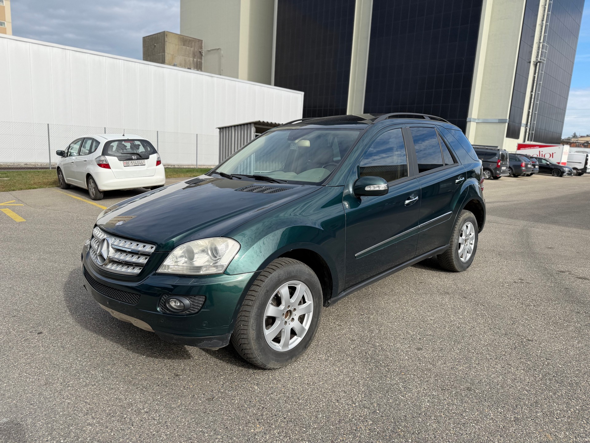 MERCEDES-BENZ ML 350 4Matic 7G-Tronic-showroom-element-1