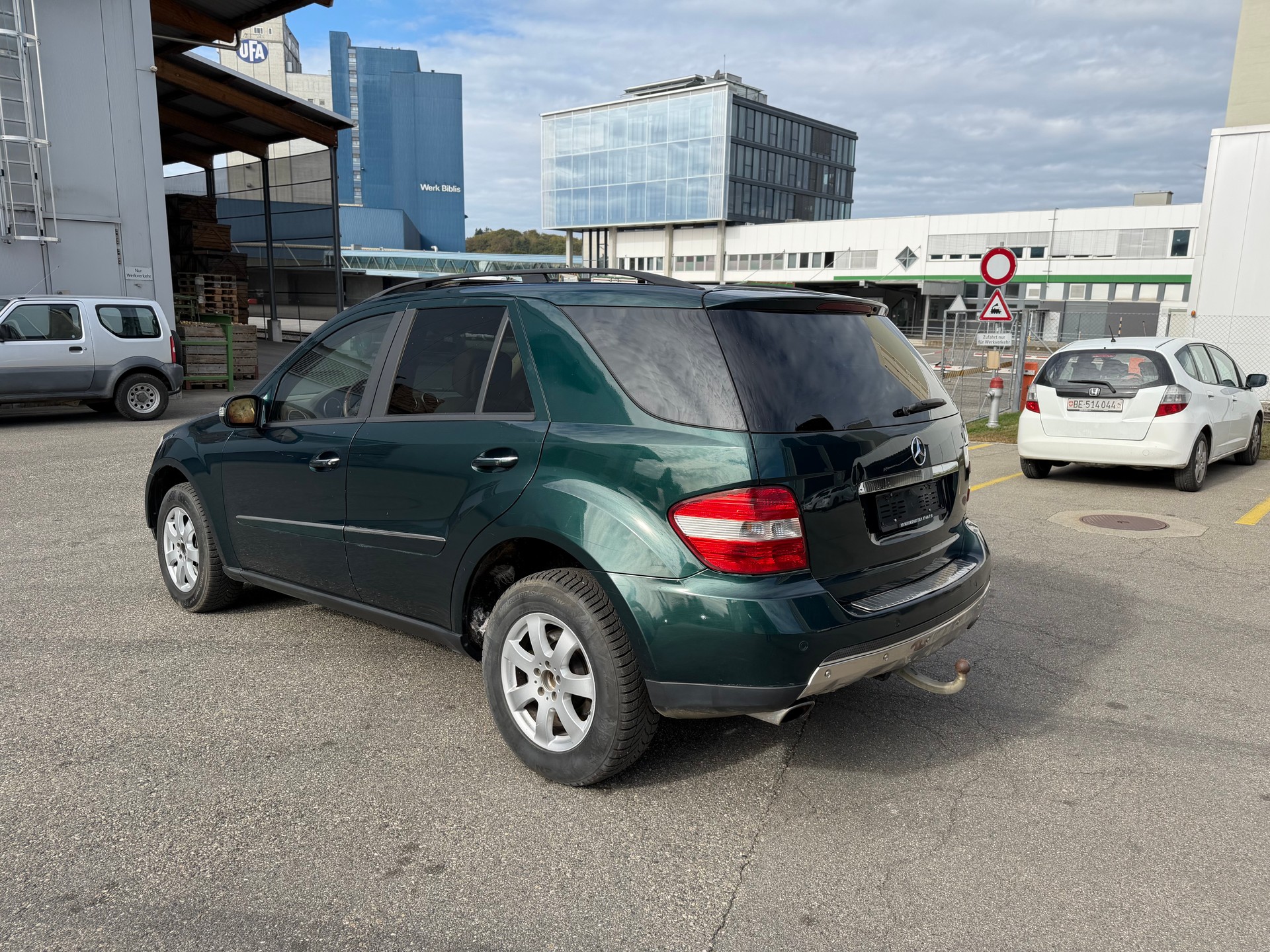 MERCEDES-BENZ ML 350 4Matic 7G-Tronic-showroom-element-3