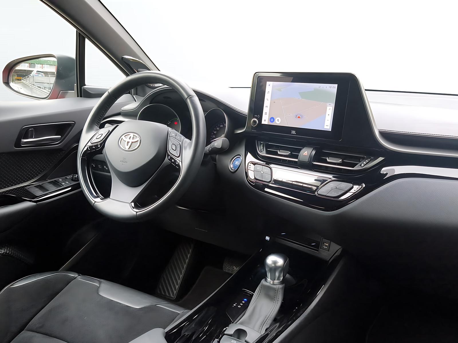 TOYOTA C-HR 2.0 VVTi HSD Move-image-13