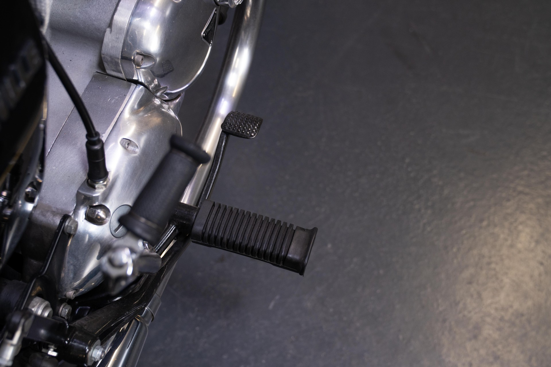 TRIUMPH Bonneville 750-image-7