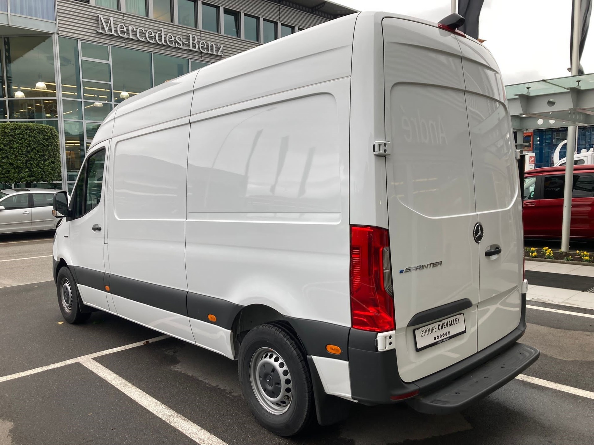 MERCEDES-BENZ eSprinter 312 47kWh Standard-showroom-element-1