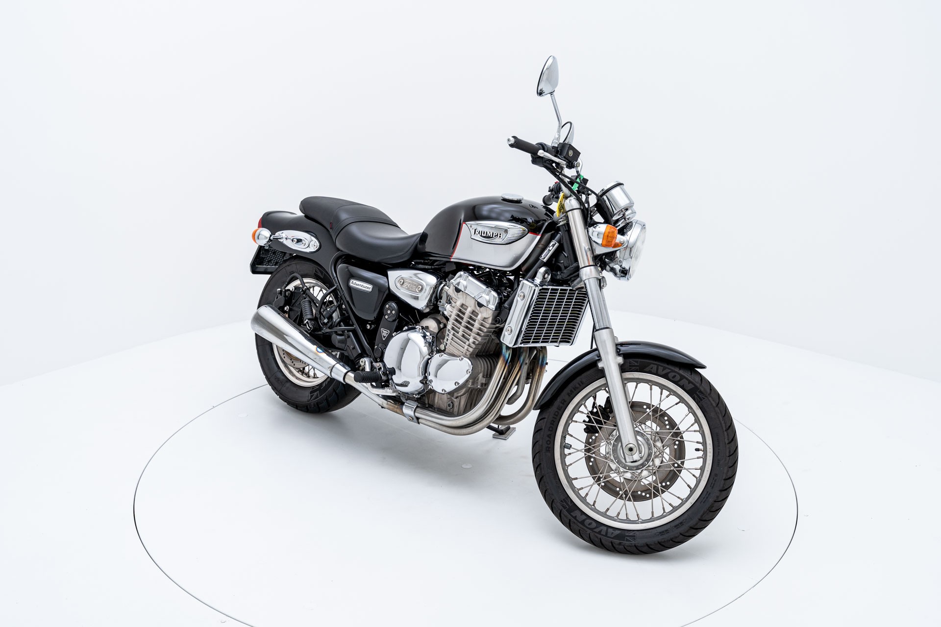 TRIUMPH Adventurer 900-image-1