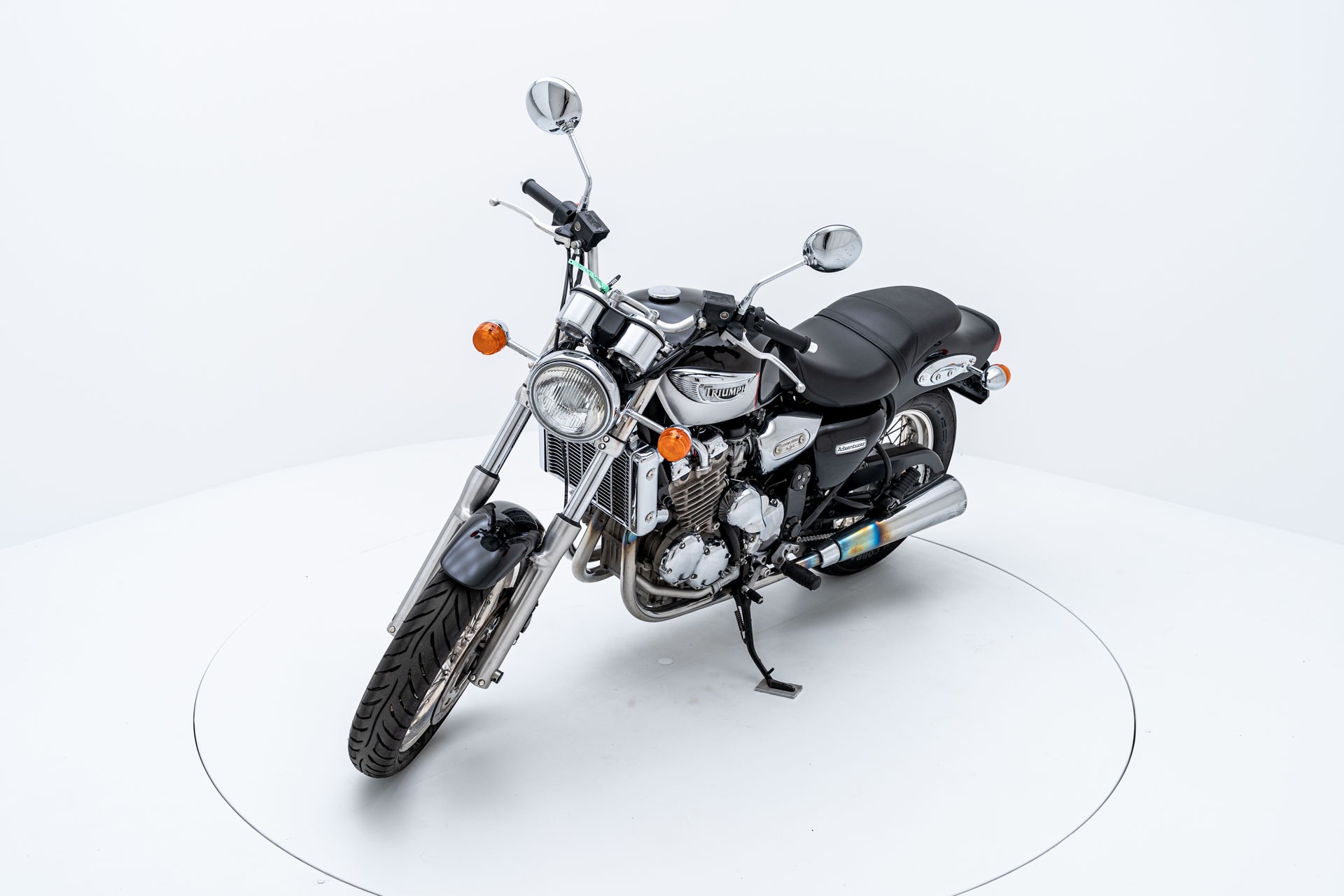 TRIUMPH Adventurer 900-image-2