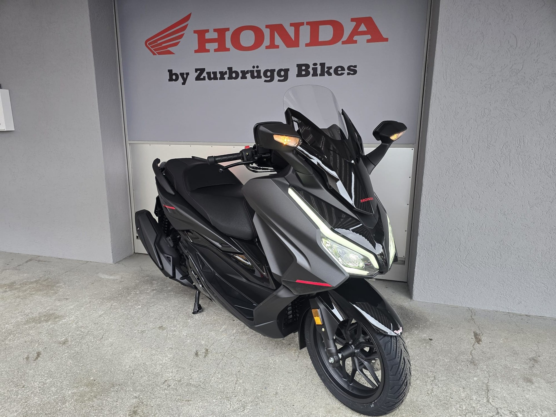 HONDA FORZA 350 Special Edition-image-0