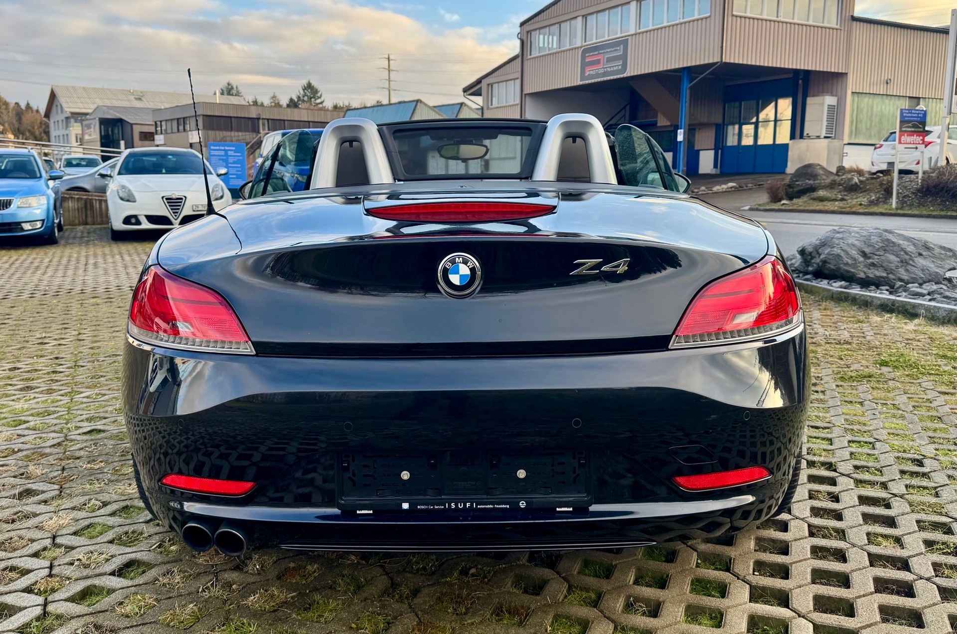 BMW Z4 sDrive23i-image-5
