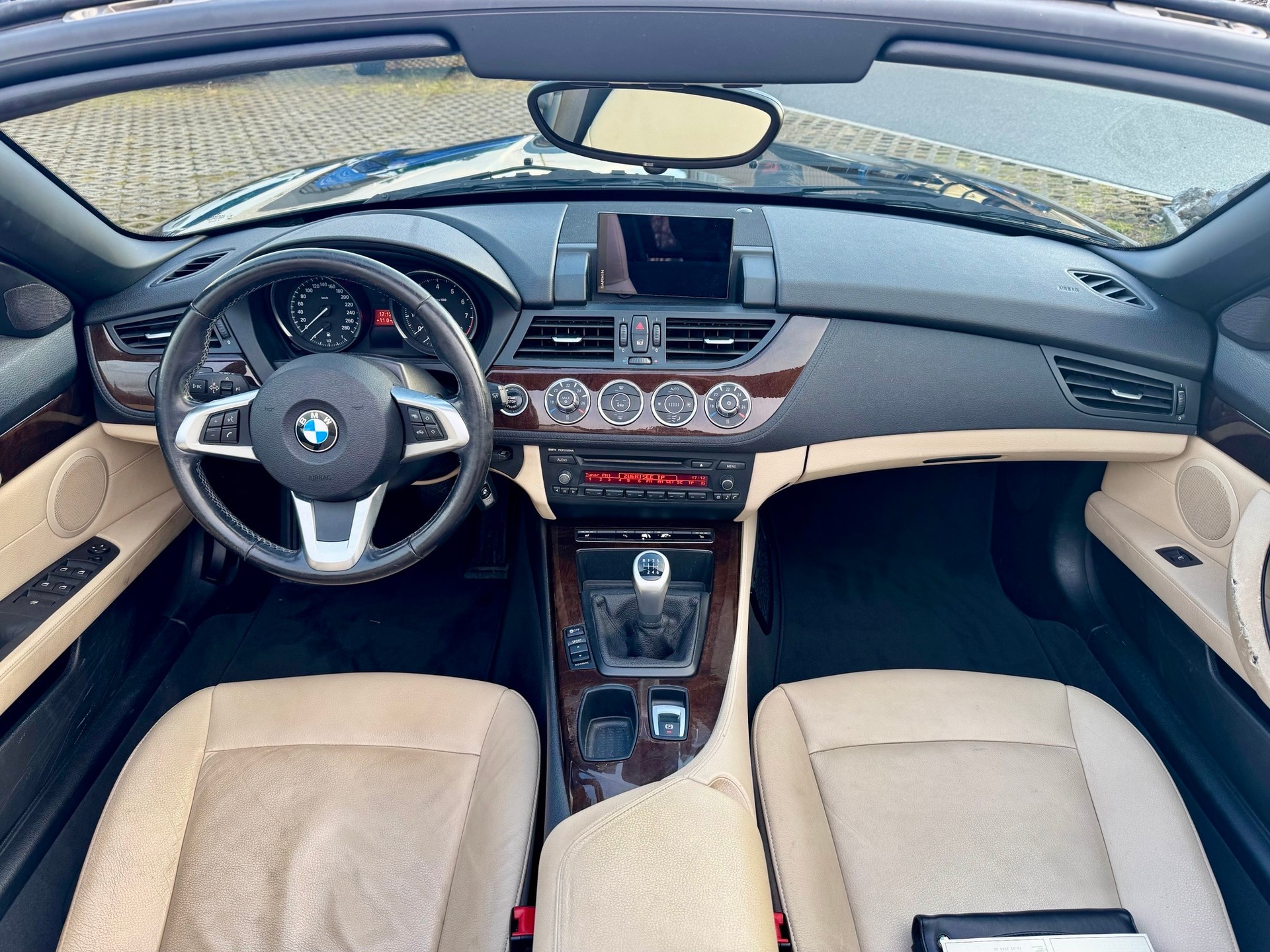 BMW Z4 sDrive23i-image-6