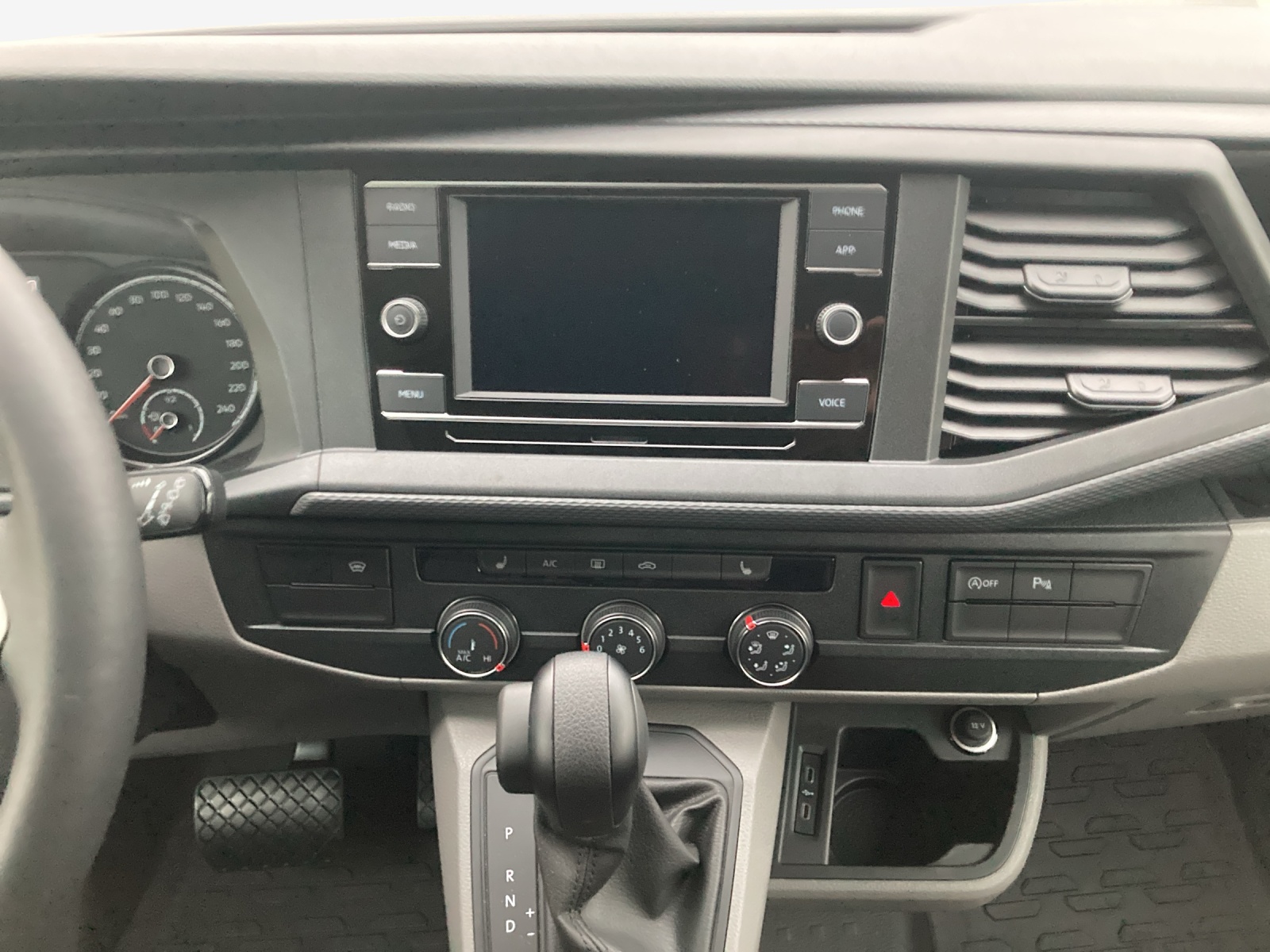 VW T6.1 2.0 TDI Envia Free 4Motion DSG-image-10