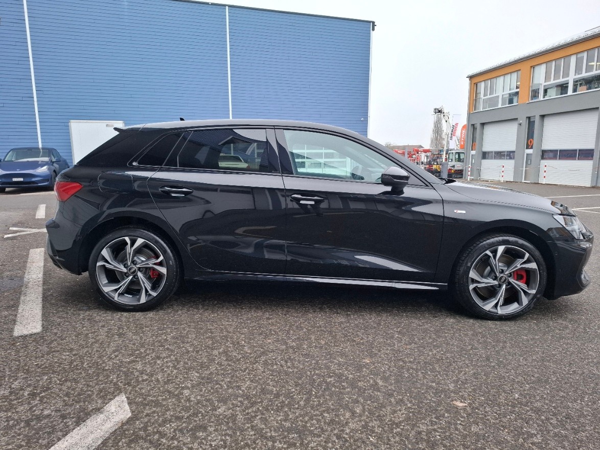AUDI AUDI A3 Sportback 1.5 45 TFSI Plug-in-Hybrid S Line S-Tronic-image-3