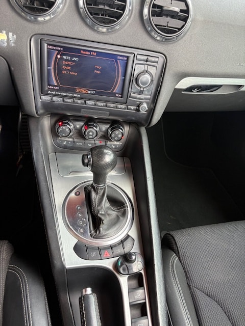 AUDI TT Roadster 2.0 TFSI-image-9