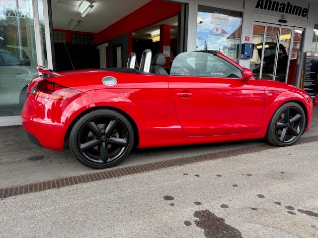 AUDI TT Roadster 2.0 TFSI-showroom-element-3
