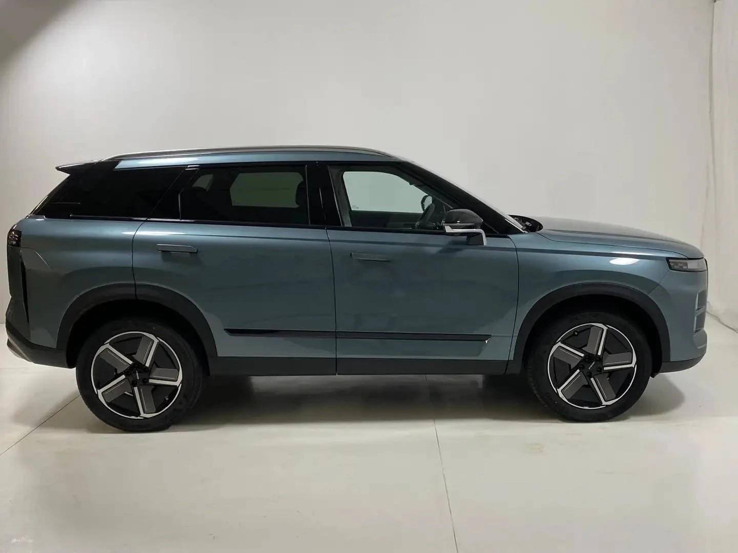 JAECOO 7 4WD EXCLUSIVE-image-2