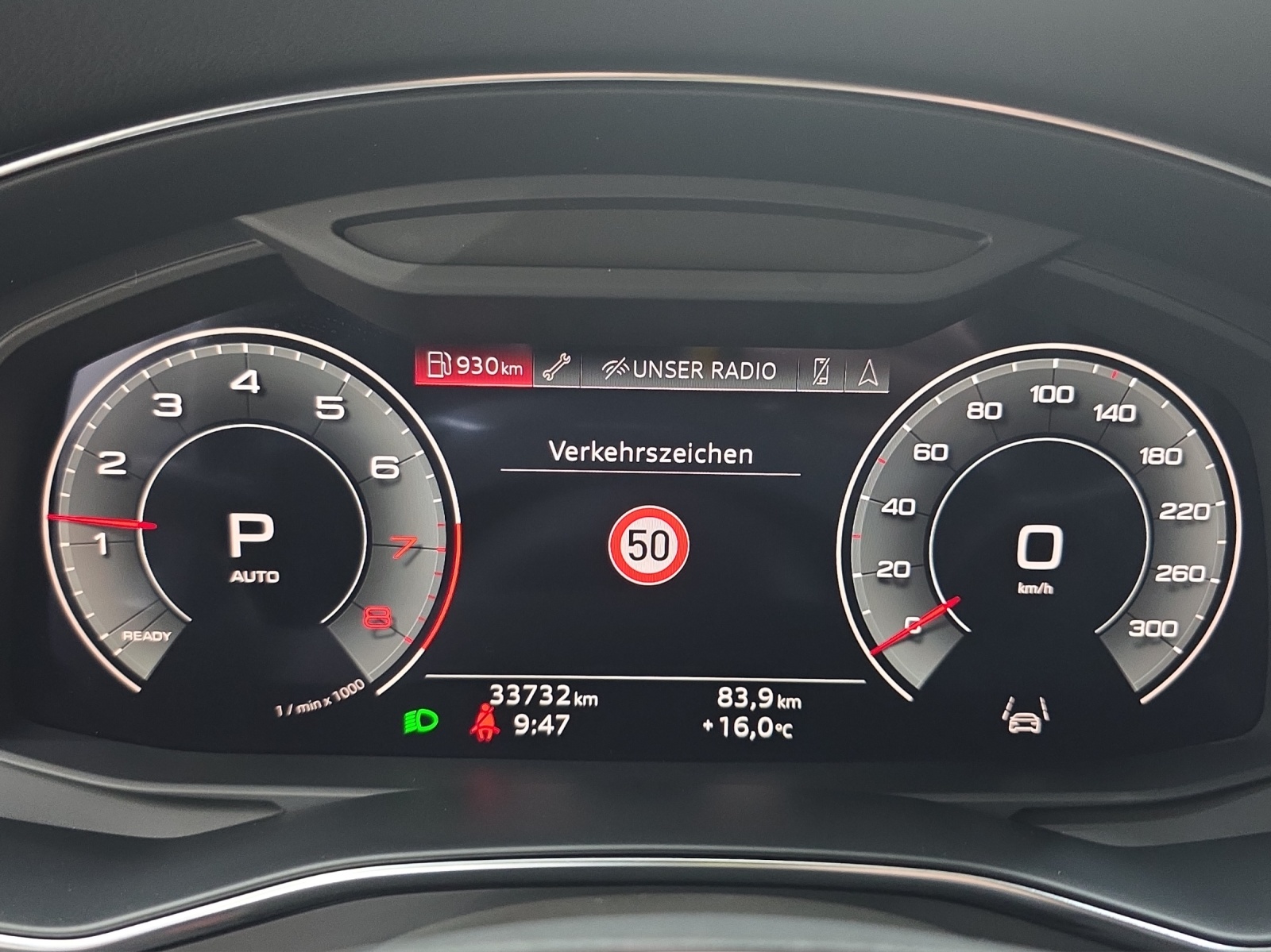 AUDI A6 Avant 2.0 45 TFSI Advanced quattro S-Tronic-image-6