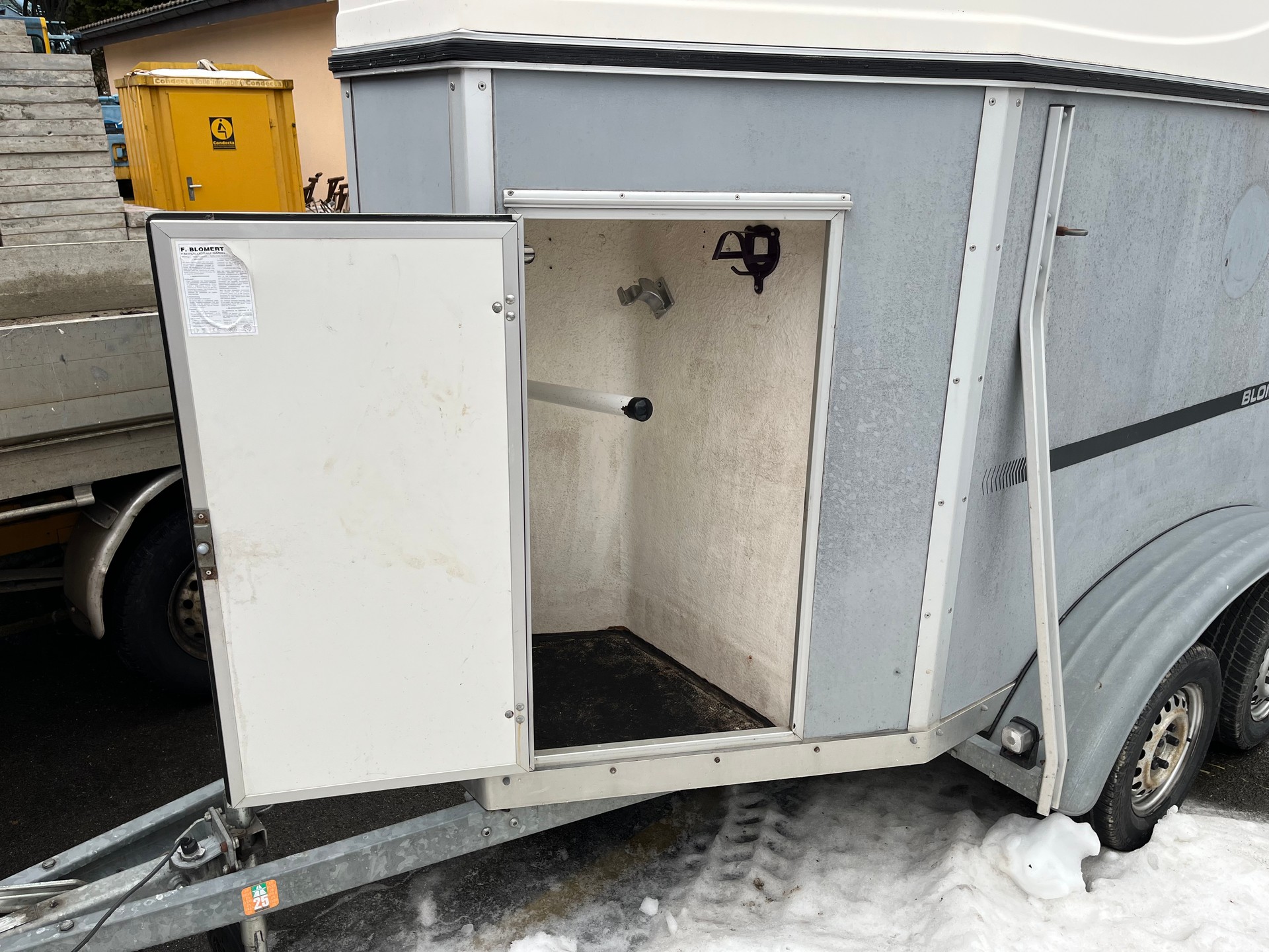 BLOMERT T 1 R-image-1