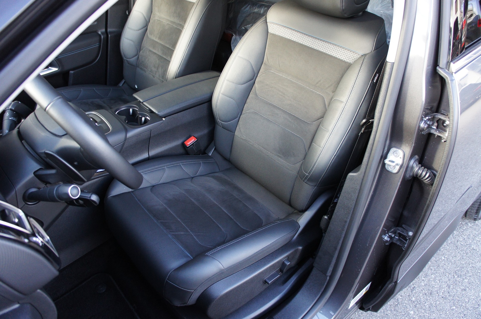 CITROEN C5 Aircross 1.6 PHEV MAX-image-12