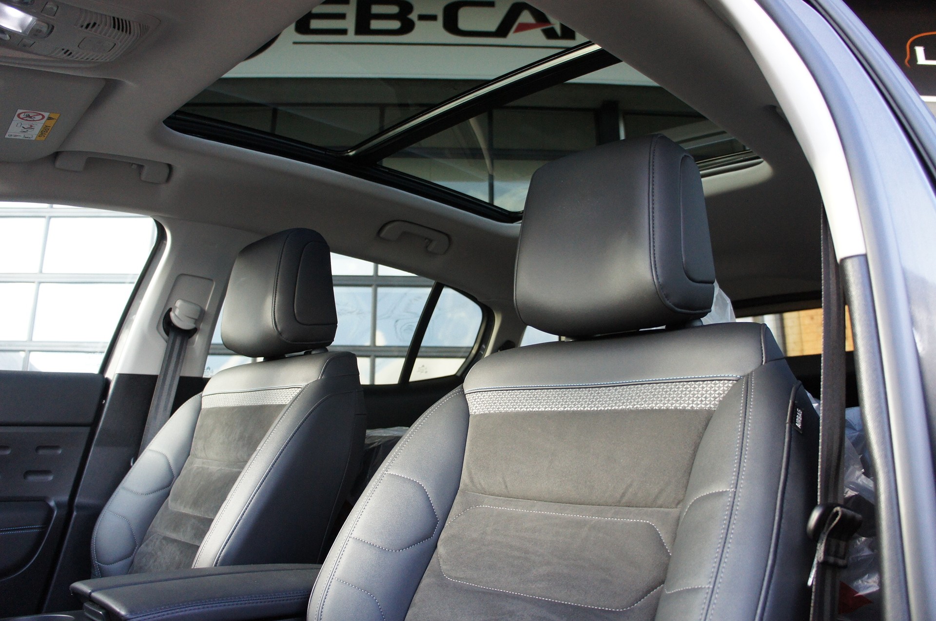 CITROEN C5 Aircross 1.6 PHEV MAX-image-13