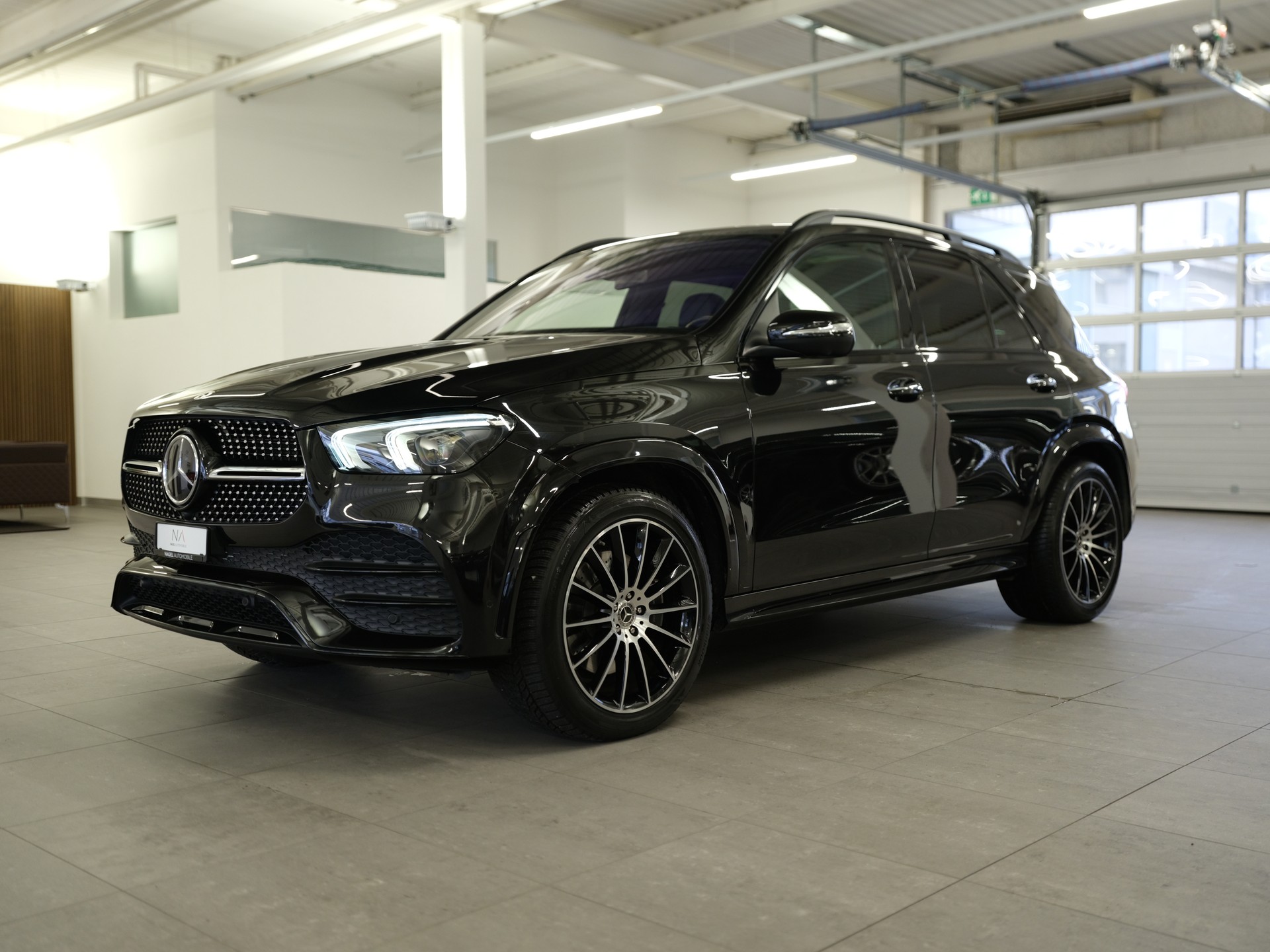 MERCEDES-BENZ GLE 300 d 4Matic AMG Line 9G-Tronic *Head-Up* *AMG Line Ausstattung* *Keyless-Go* *Memory-Paket*-showroom-element-3
