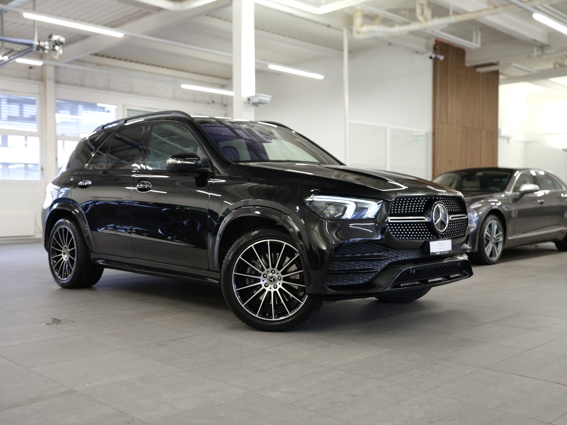 MERCEDES-BENZ GLE 300 d 4Matic AMG Line 9G-Tronic *Head-Up* *AMG Line Ausstattung* *Keyless-Go* *Memory-Paket*