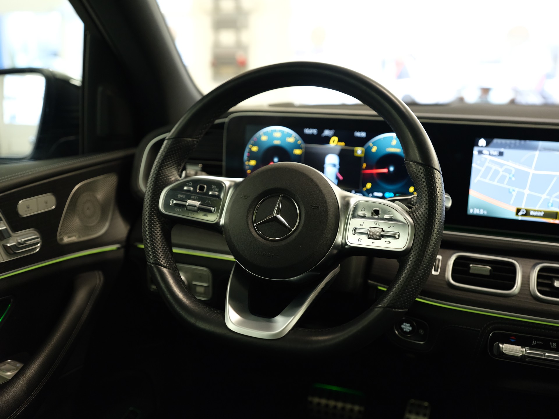 MERCEDES-BENZ GLE 300 d 4Matic AMG Line 9G-Tronic *Head-Up* *AMG Line Ausstattung* *Keyless-Go* *Memory-Paket*-image-22