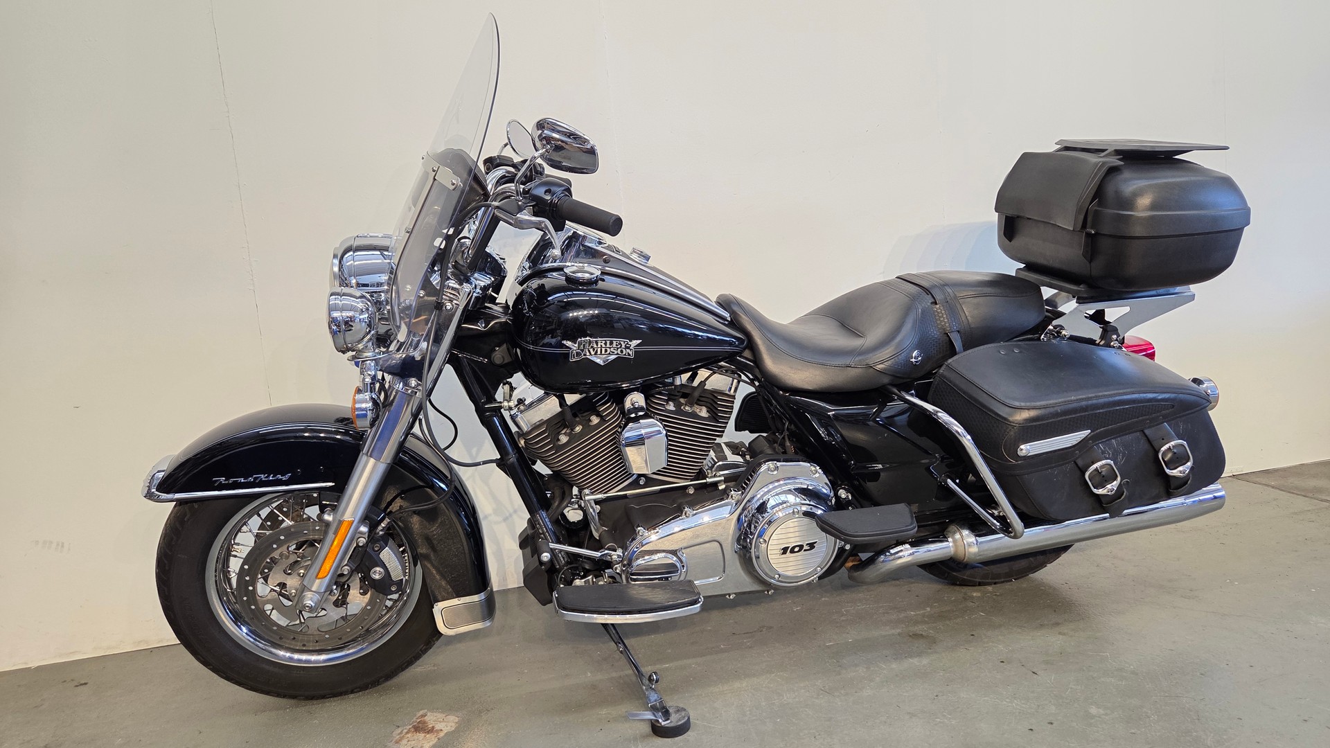 HARLEY-DAVIDSON FLHRC Road King Classic 103 ABS-image-3