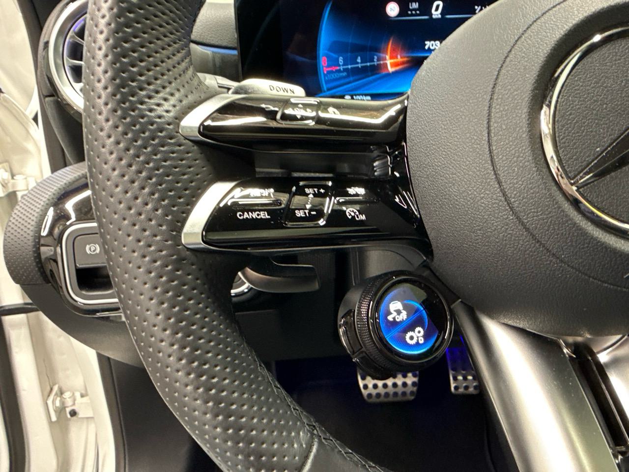 MERCEDES-BENZ A AMG 35 4Matic 8G-DCT-image-9