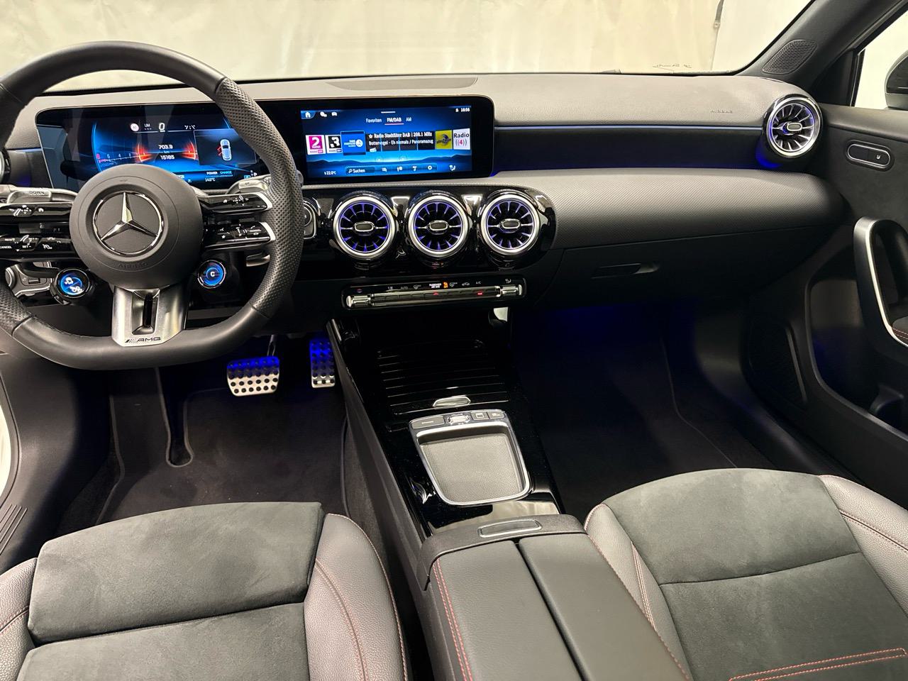 MERCEDES-BENZ A AMG 35 4Matic 8G-DCT-image-5