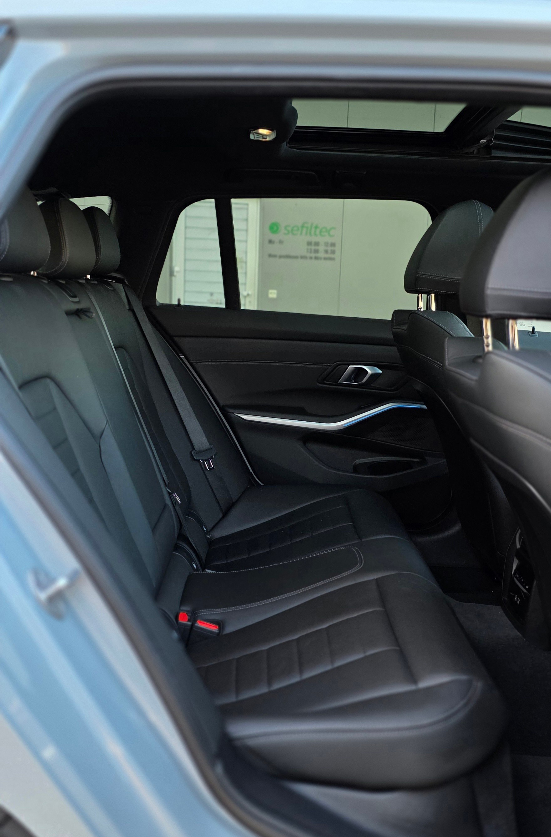 BMW M340i xDrive 48V Touring Steptronic *FACELIFT*EL. PANORAMA*DISTRONIC*BROOKLYN GRAU*ANHÄNGERKUPPLUNG*-image-13